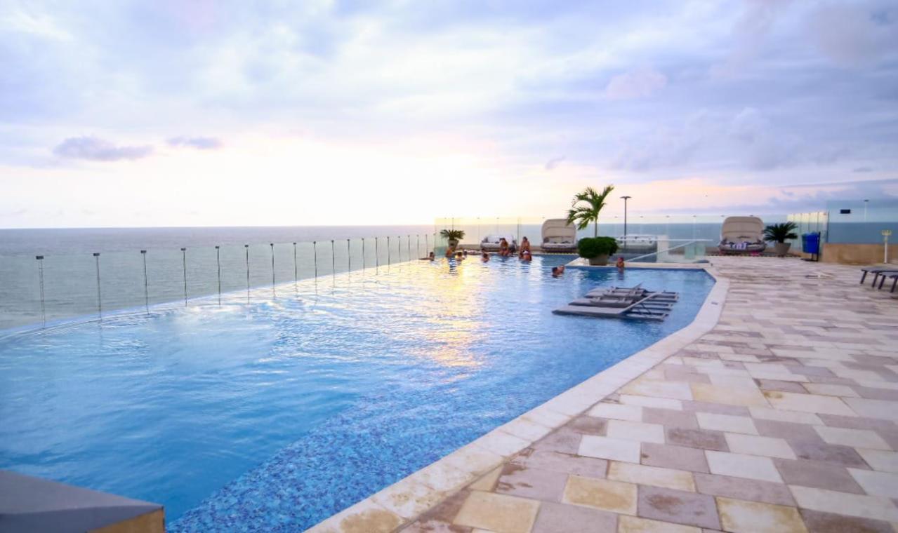 Cerca al Hotel Americas Ctgna Spiaggia Morros Piscina playa
