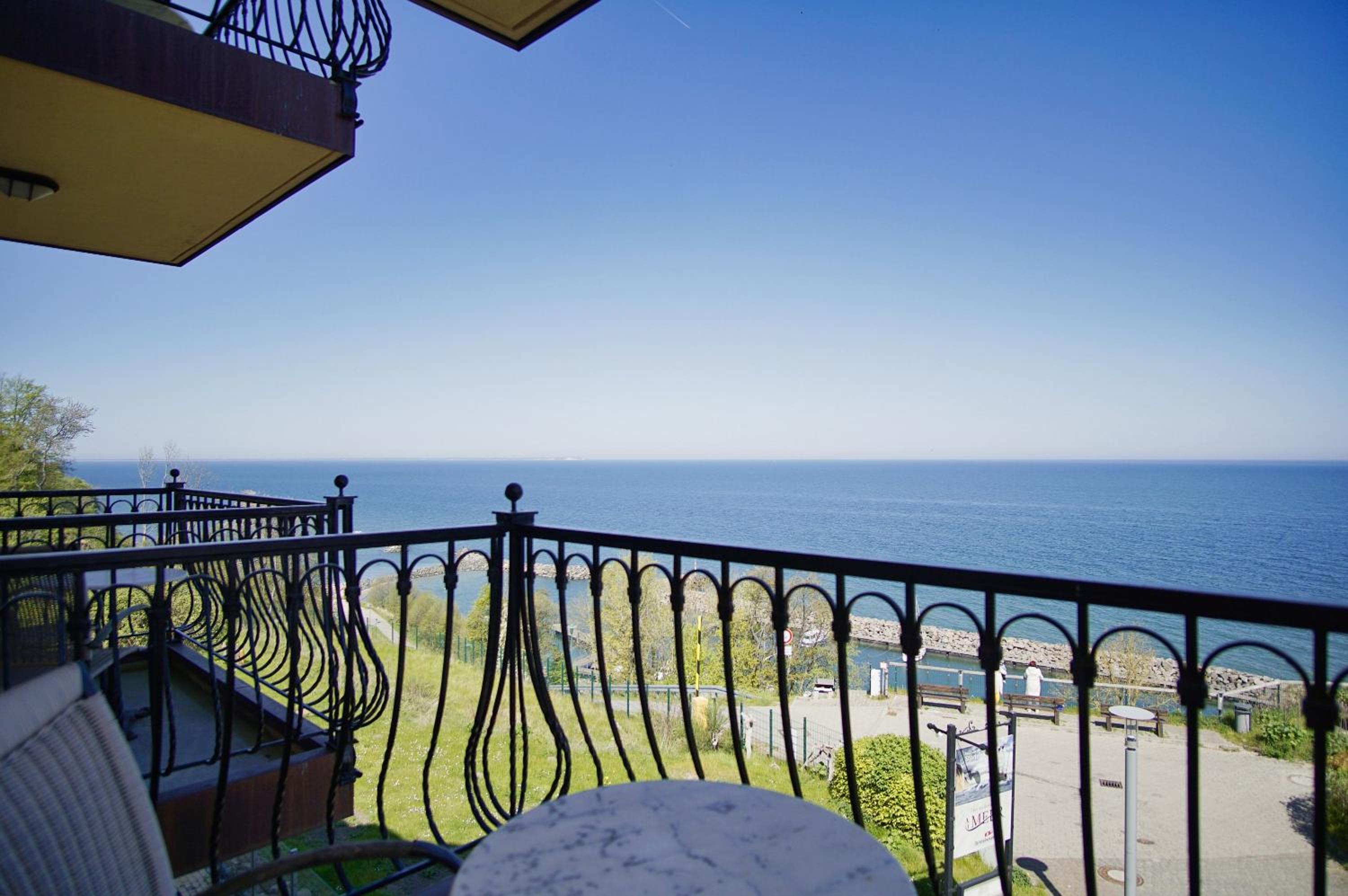 Ferienwohnung mit traumhaftem Meerblick - Haus am Meer FeWo 07