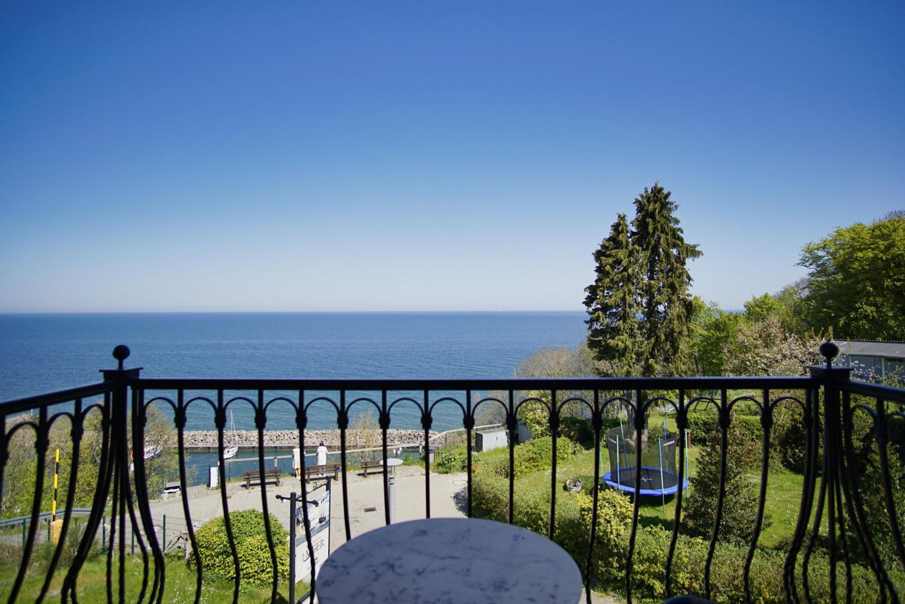 Ferienwohnung mit traumhaftem Meerblick - Haus am Meer FeWo 07