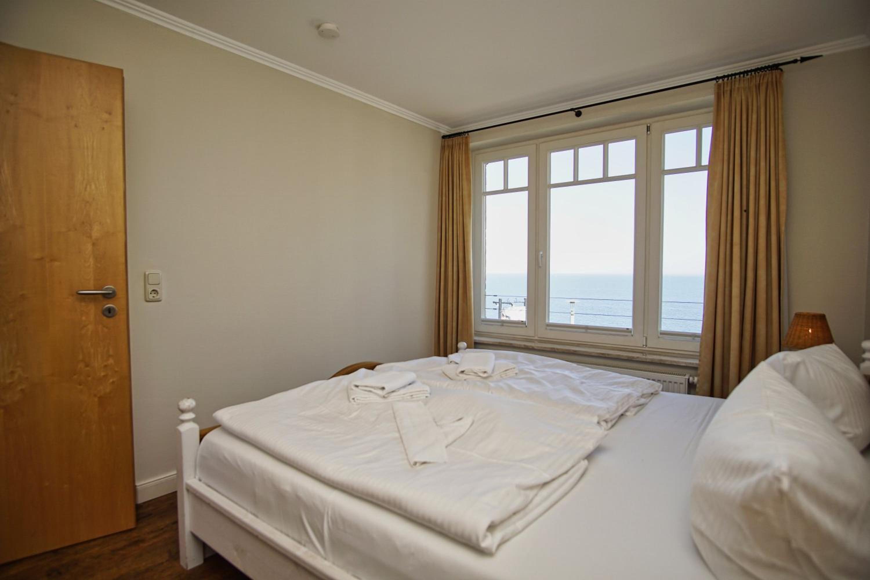 Ferienwohnung mit traumhaftem Meerblick - Haus am Meer FeWo 03