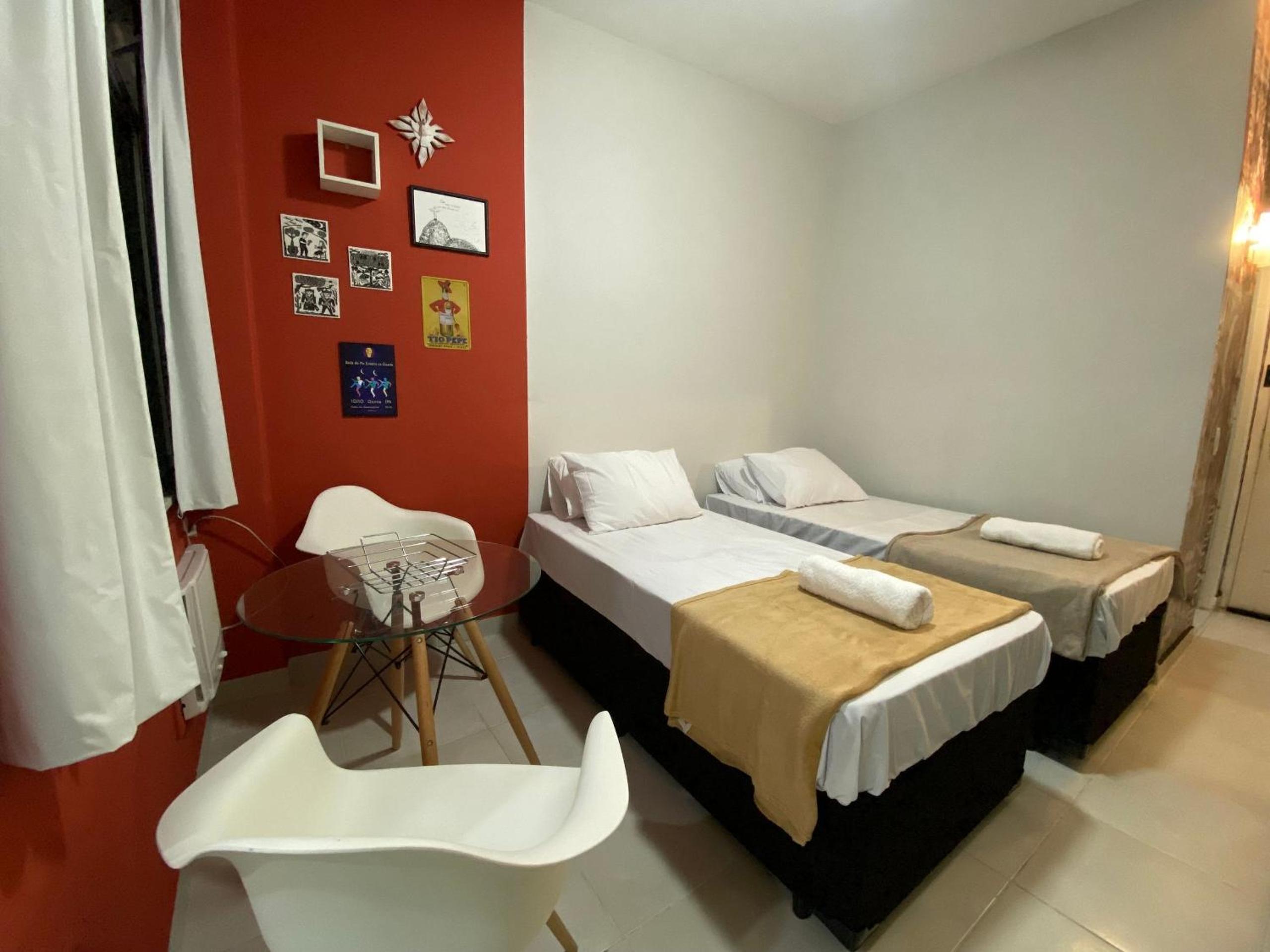 Loft estiloso no coração da Lapa - Cozinha equipada - Portaria 24h - Arcos da Lapa - Escadaria Selarón