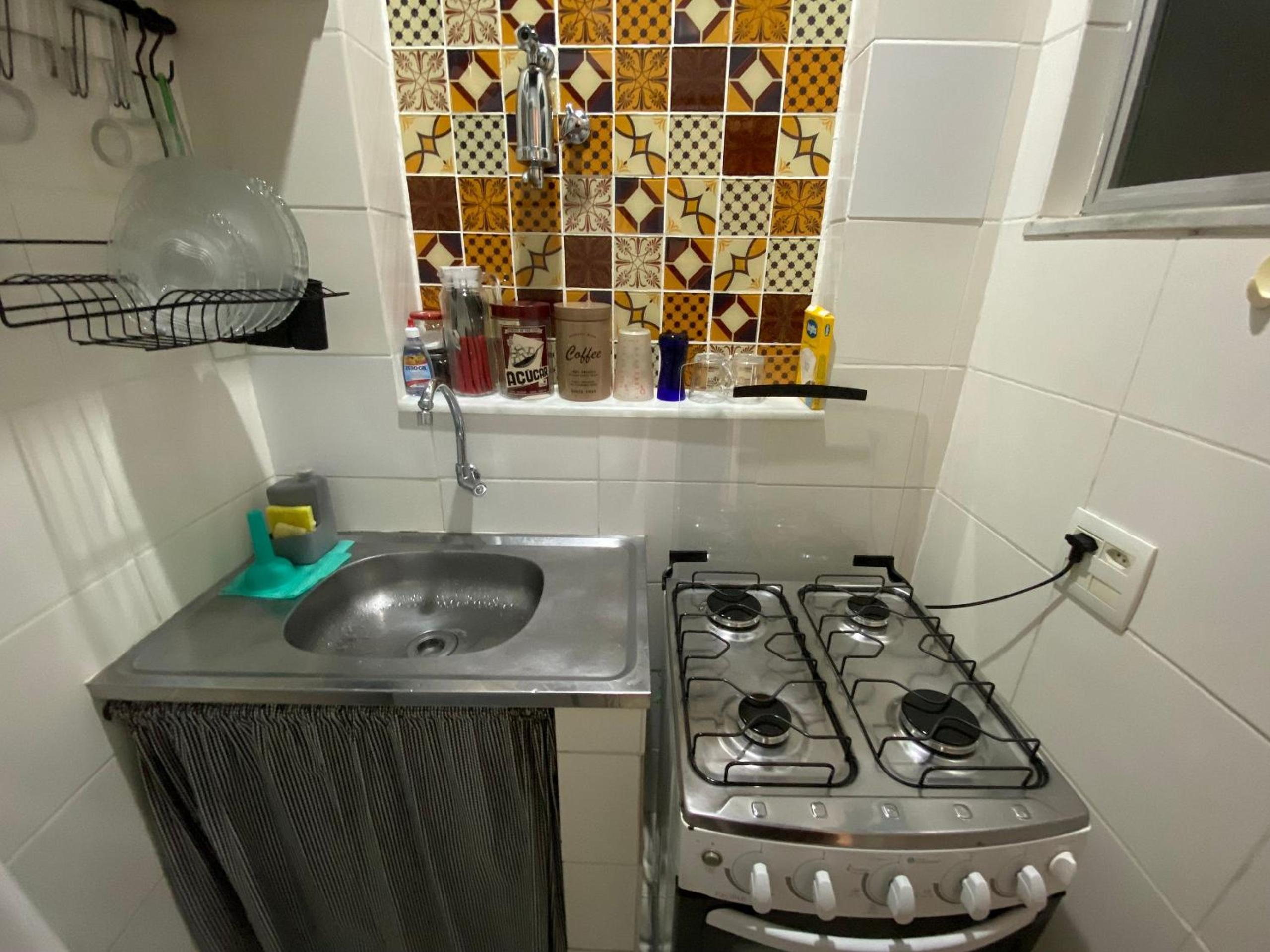 Loft estiloso no coração da Lapa - Cozinha equipada - Portaria 24h - Arcos da Lapa - Escadaria Selarón
