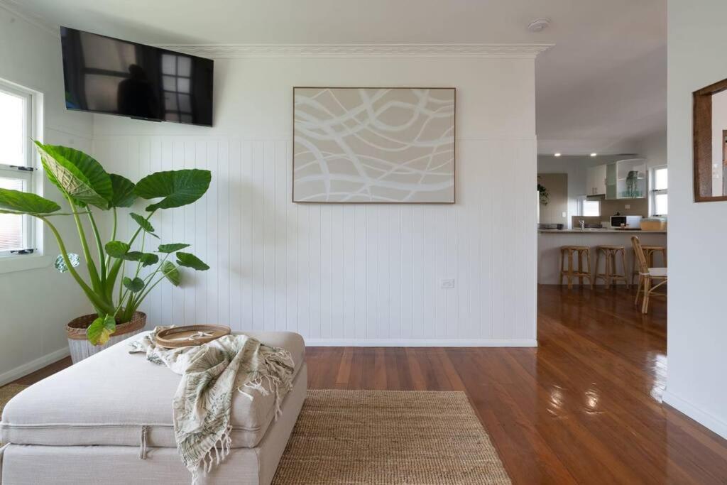 Boho Beach Lux at Burleigh Heads 250