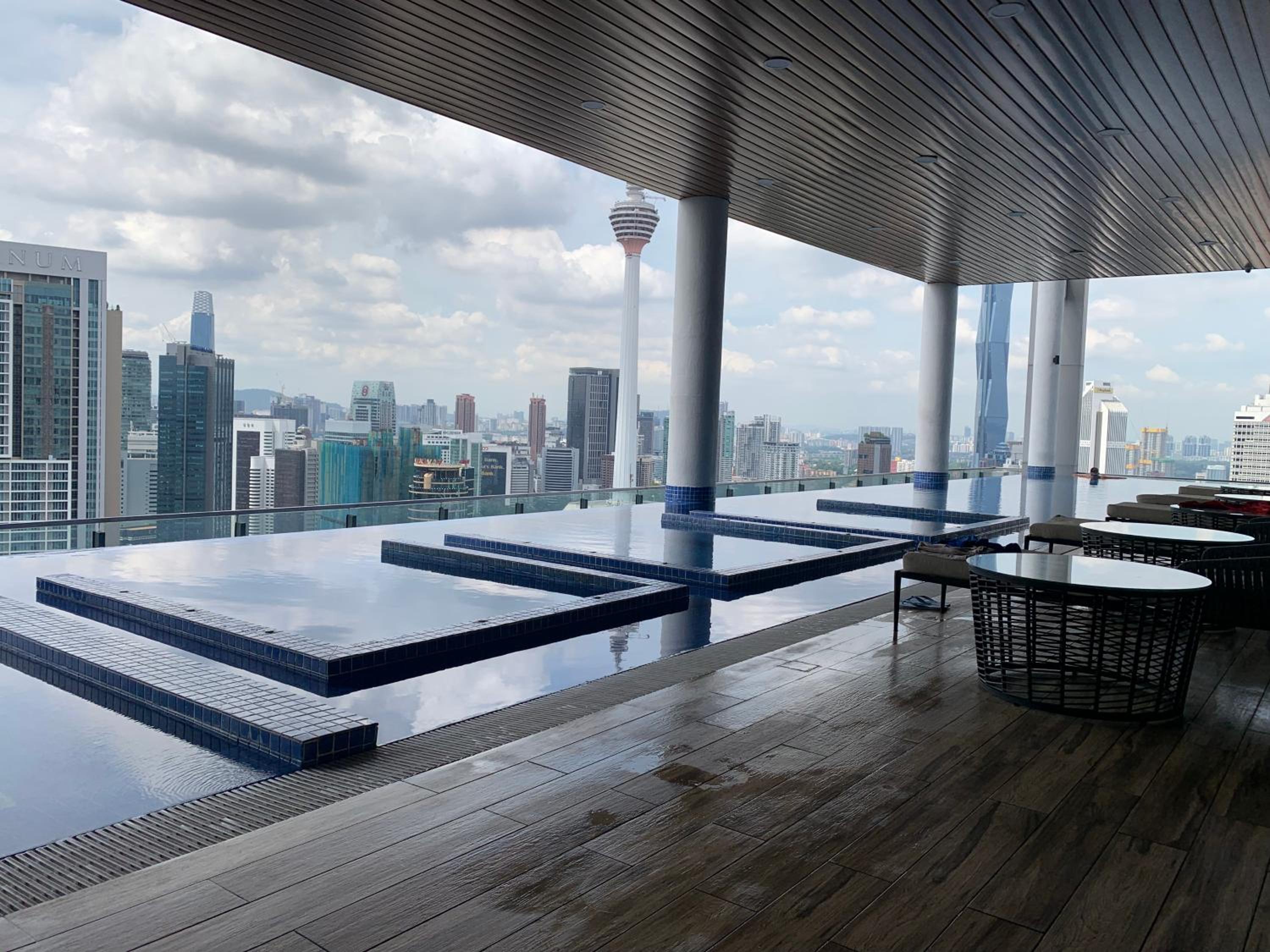 The LUXE By Infinitum by WSD