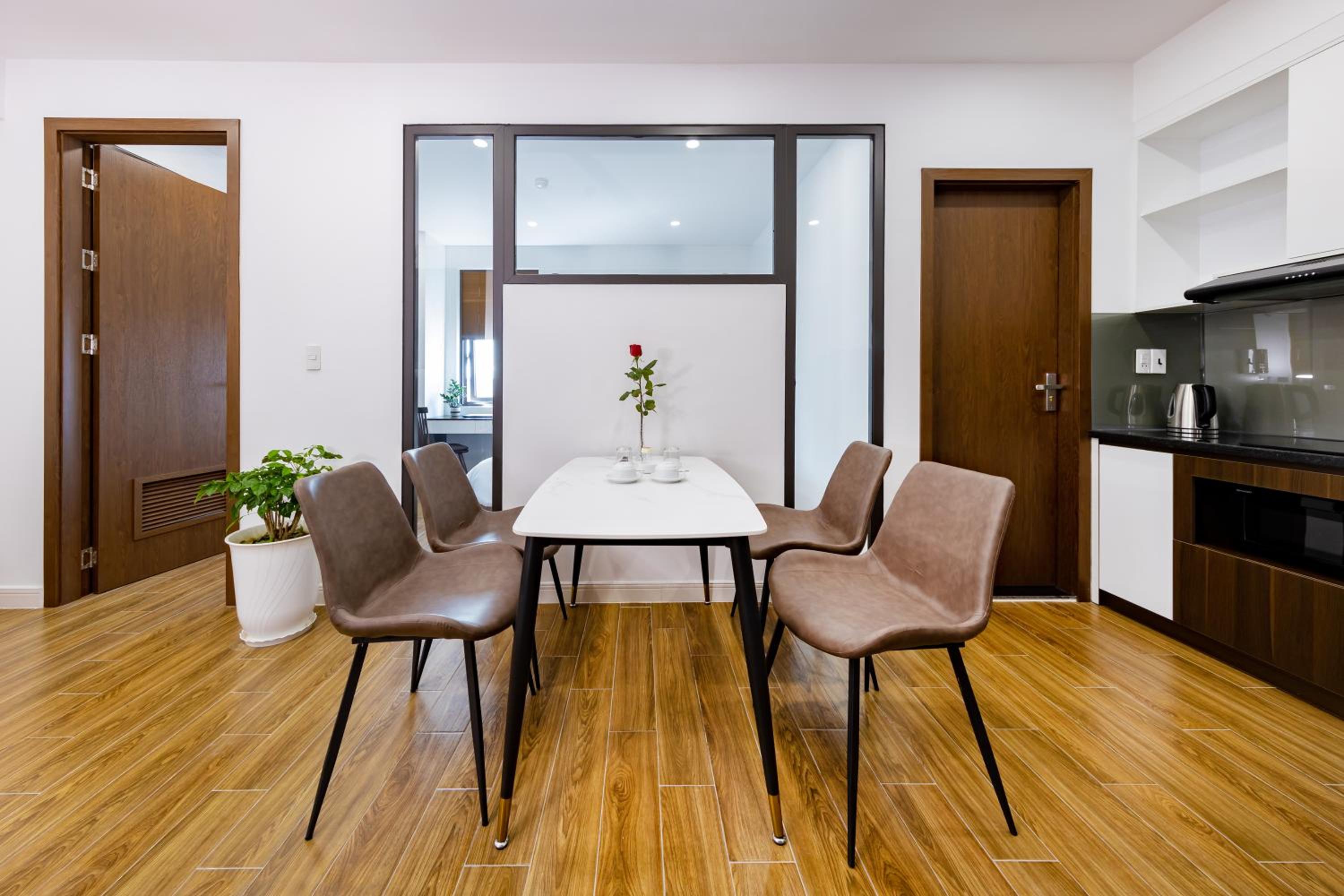 Phong Lan Apartments