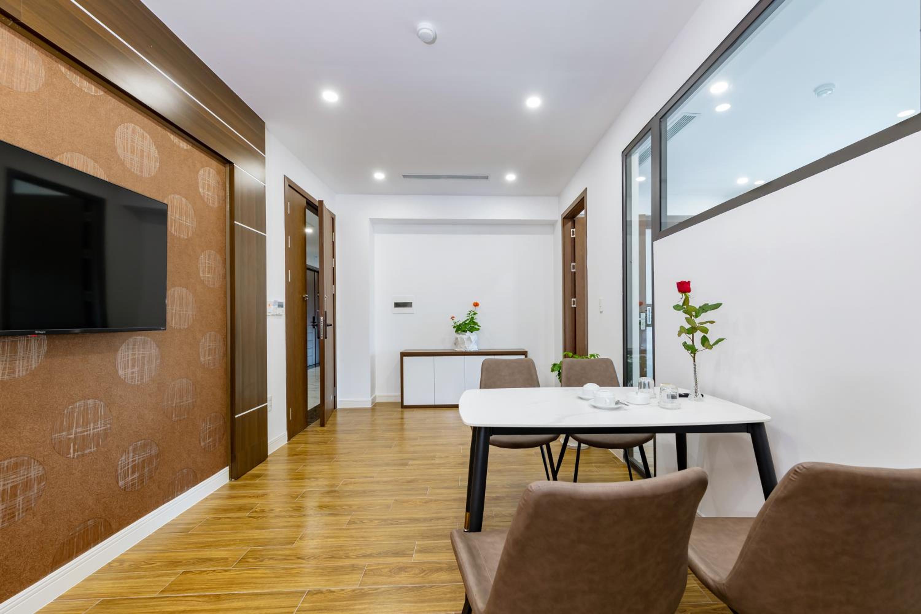 Phong Lan Apartments