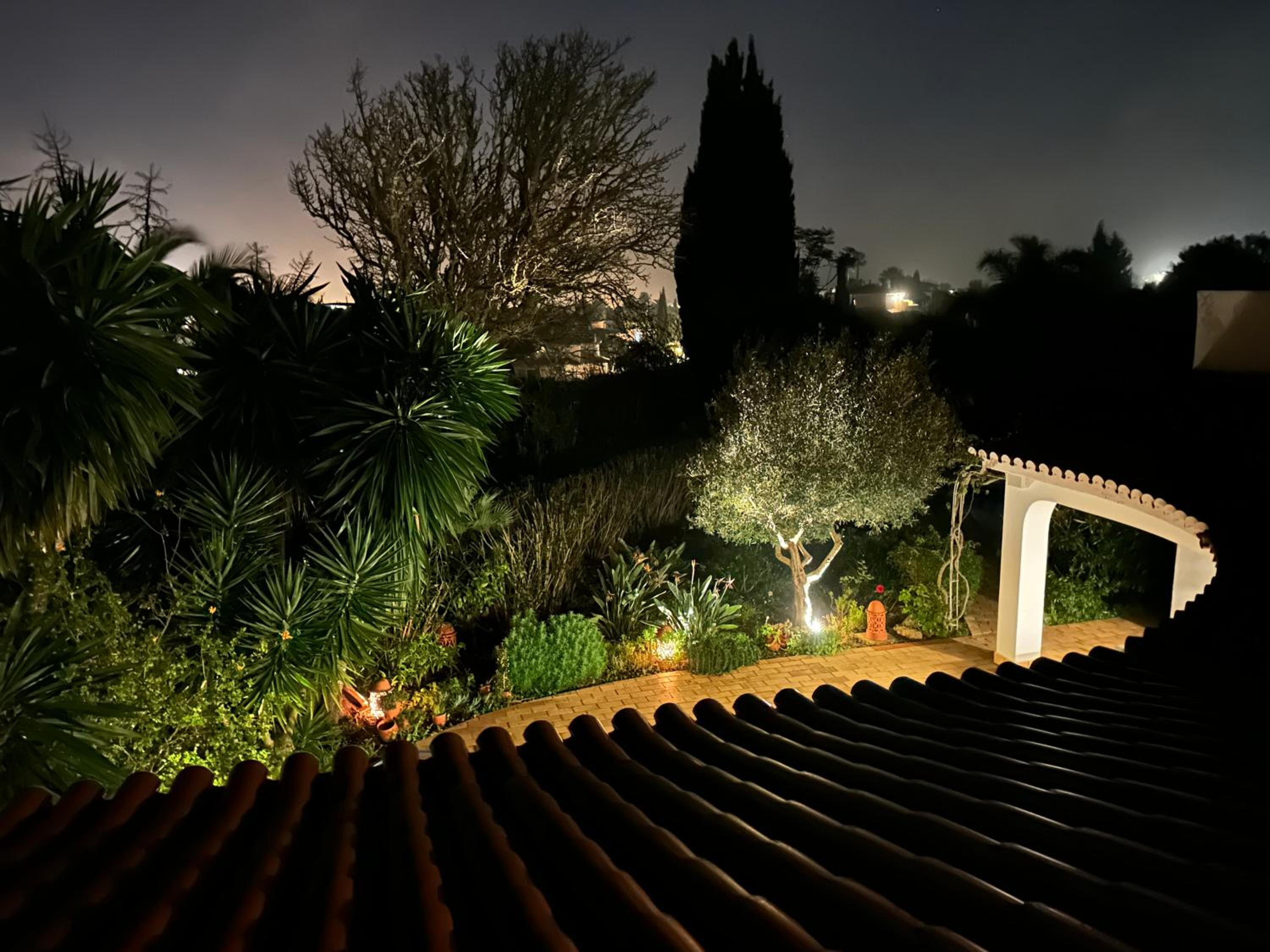Villa Lagos Algarve for families & friends, 6 bedrooms, 7 bathrooms, pool, BBQ, central heating