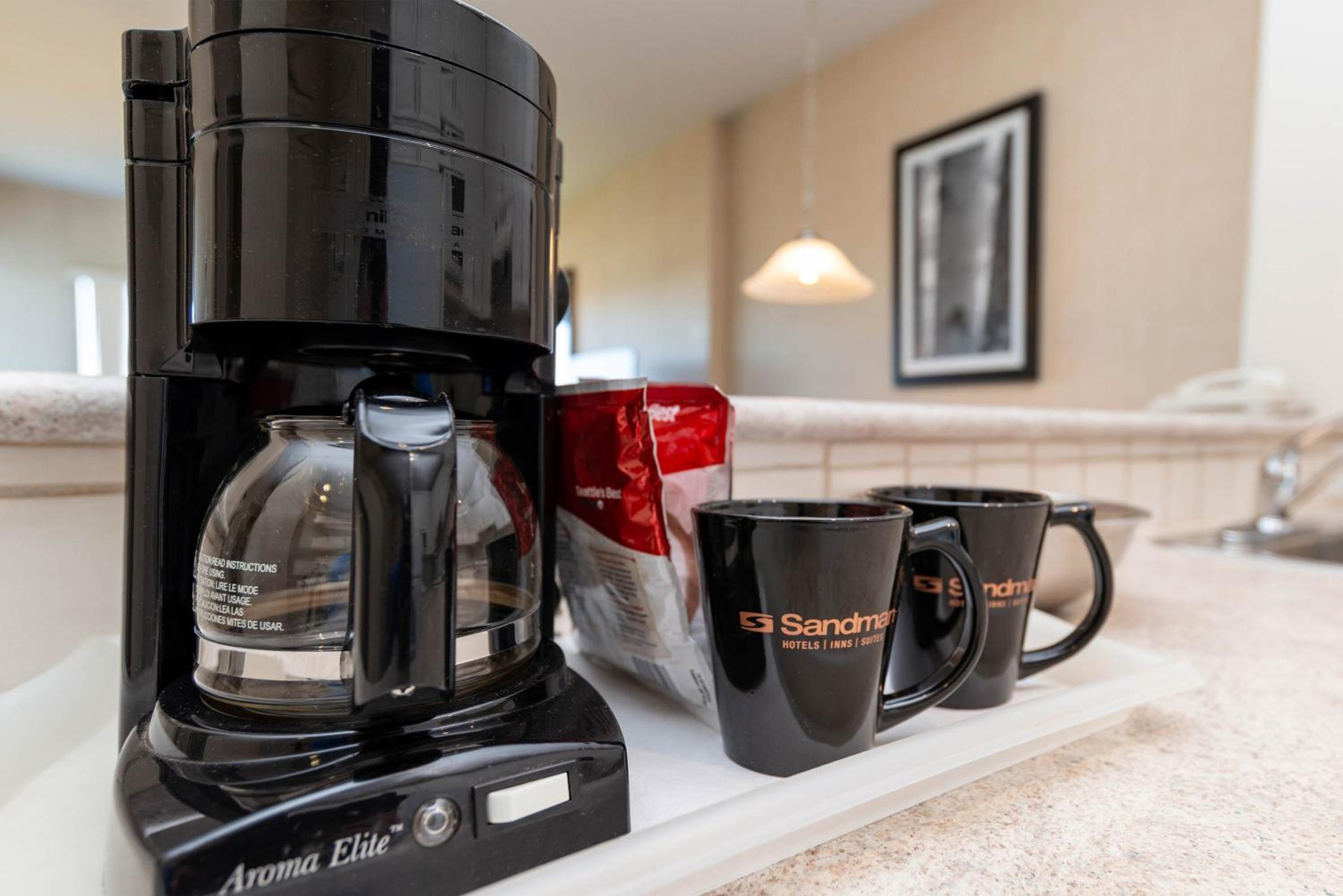 Surrey Vacations - Sandman Suites Surrey - Guildford - Property Image 4