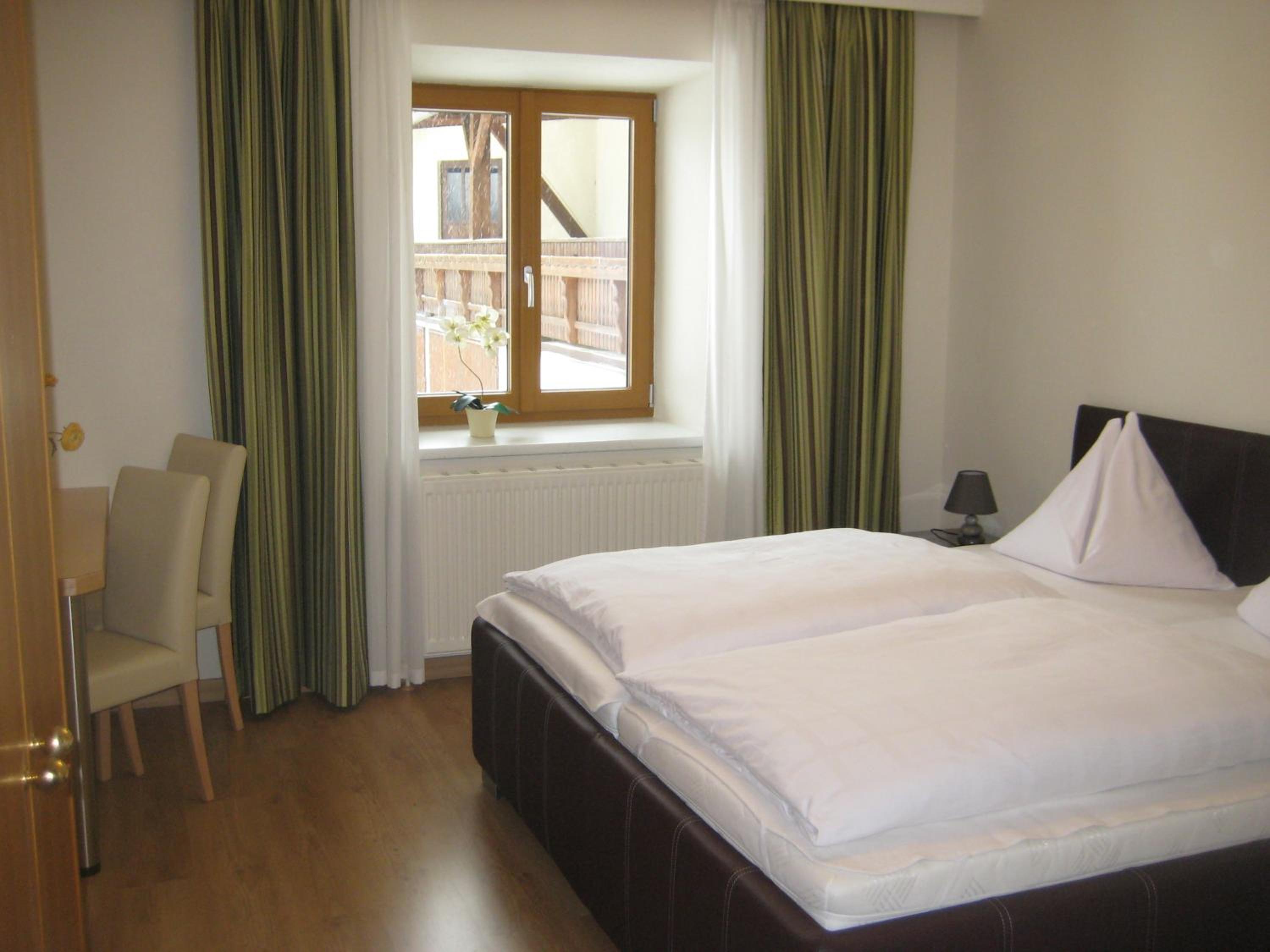 Pension Kreuzinger, 5310 Tiefgraben