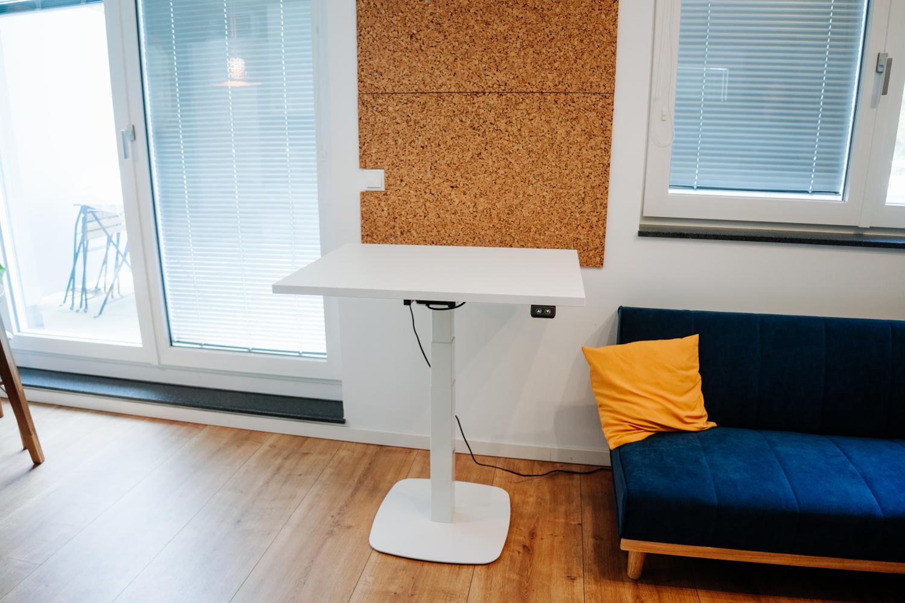 Design Home Office & Central Hideaway - EAH, ZEISS, SCHOTT in 5 min