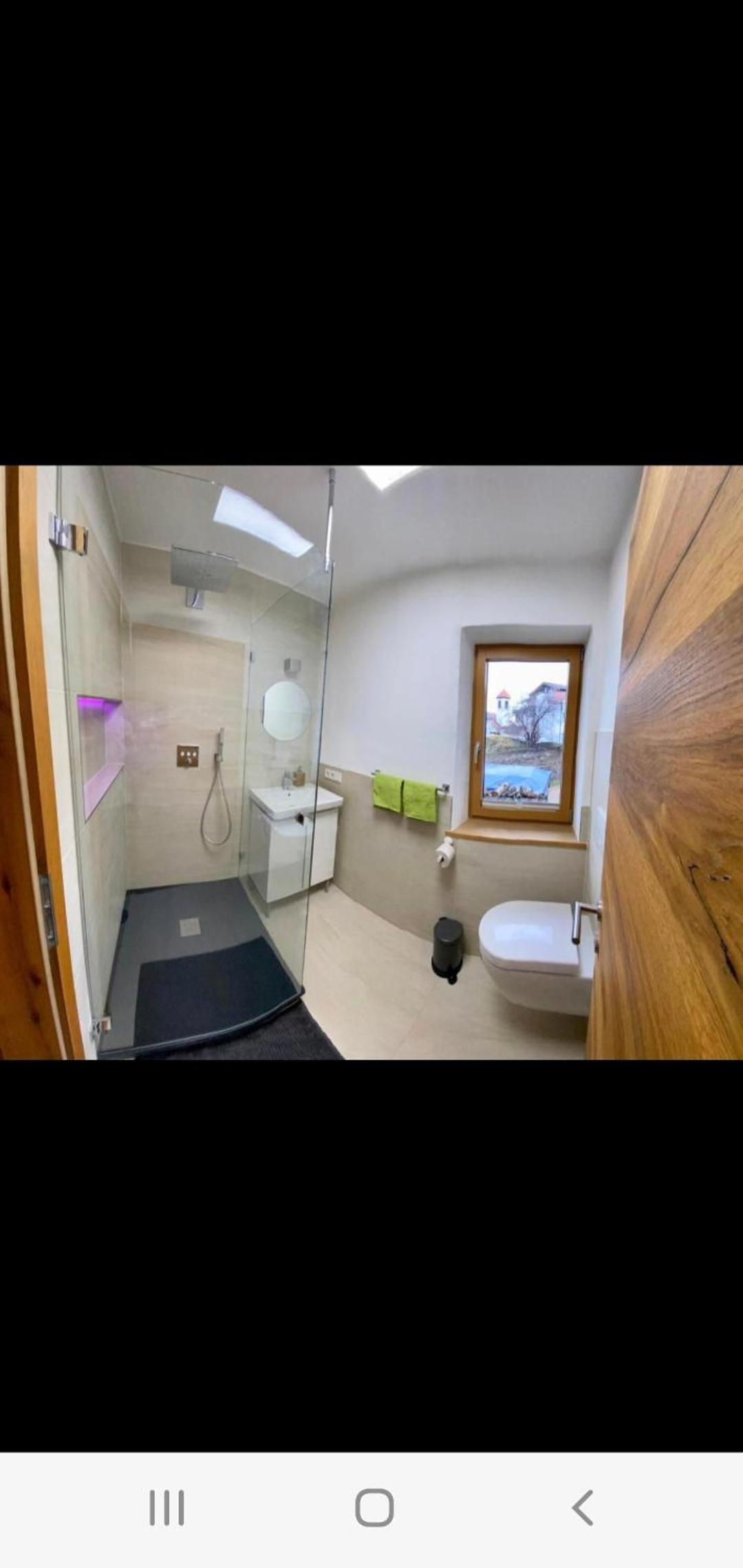 Relax.Land 2 Apartments (13 persons) Grinzens