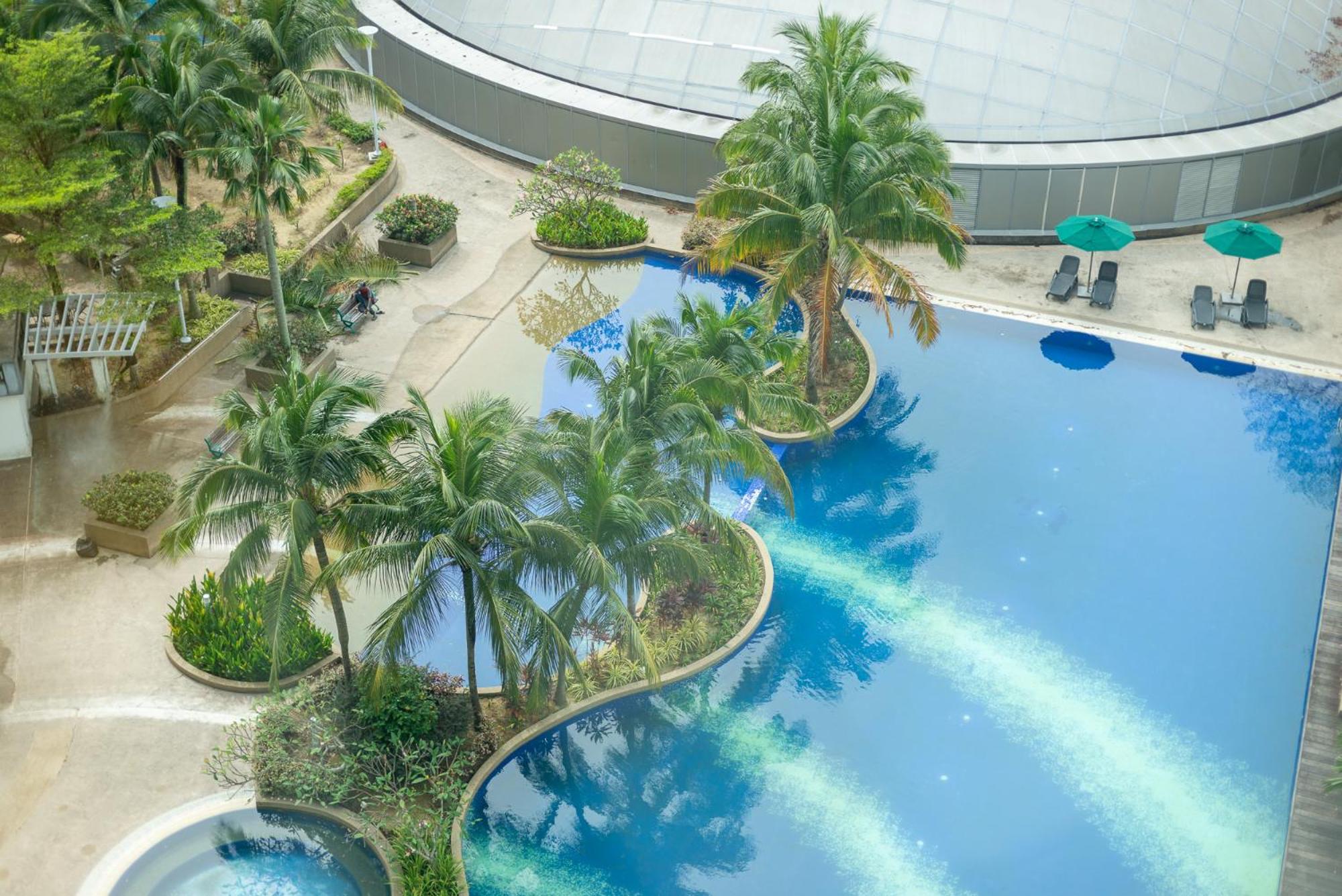 Tropics Condo photo 1