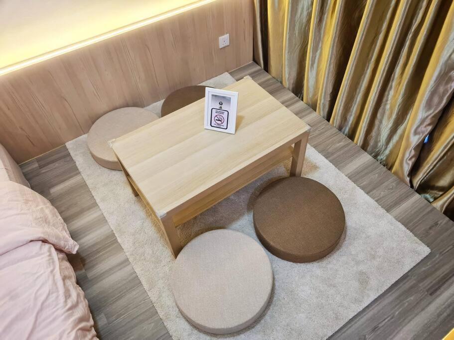Romantic muji studio balcony high floor Free Netflix