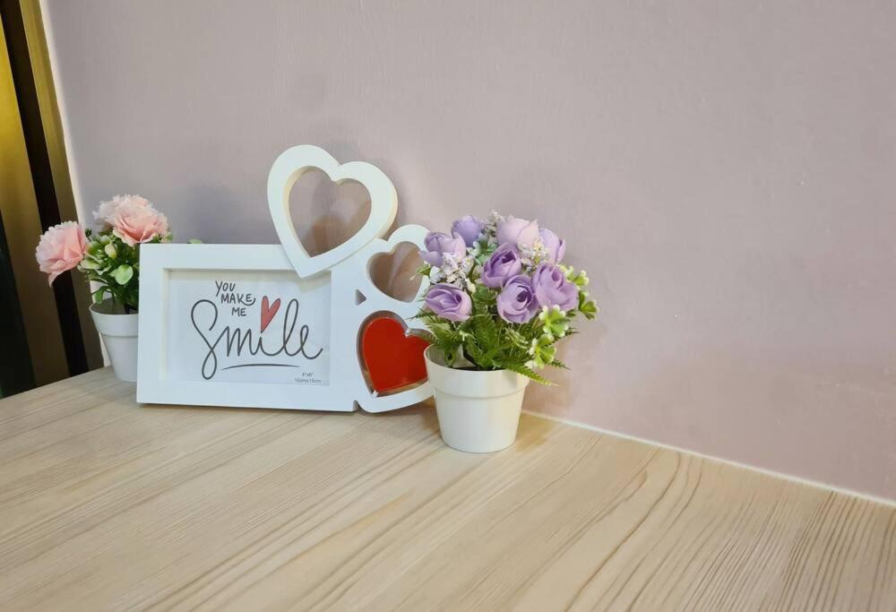 Romantic muji studio balcony high floor Free Netflix