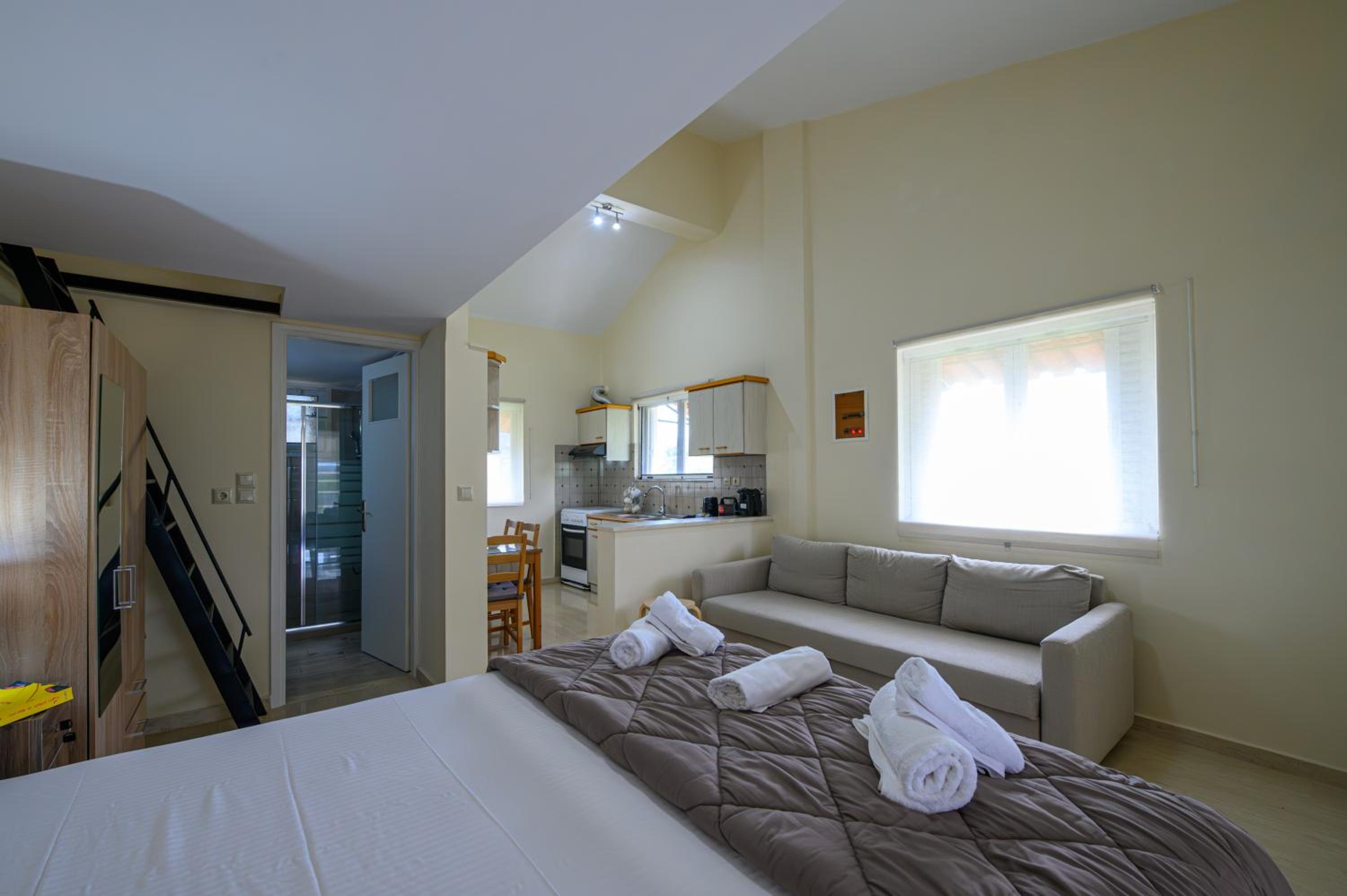 Planet Seaside Apartments