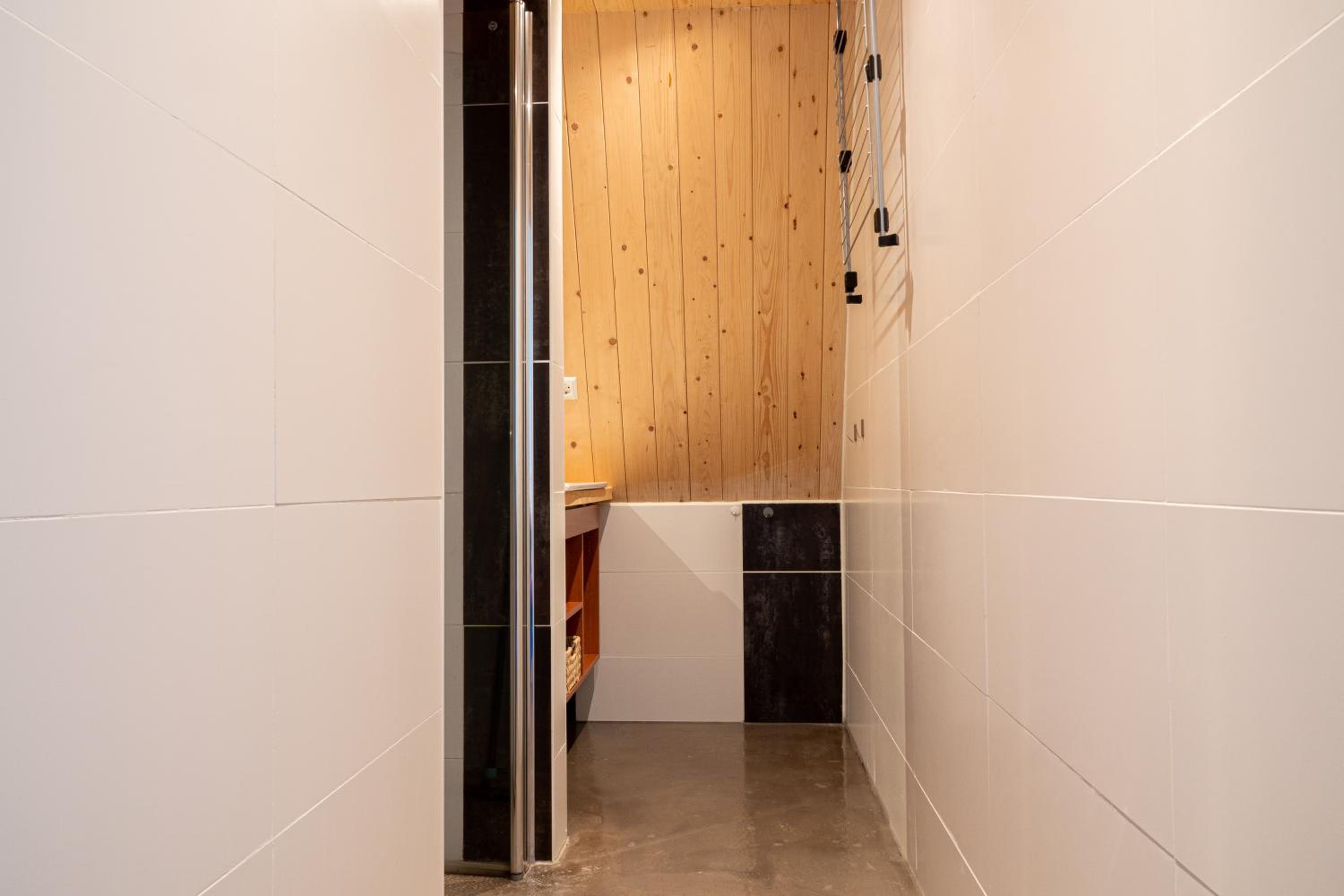 4T4 Apartment C