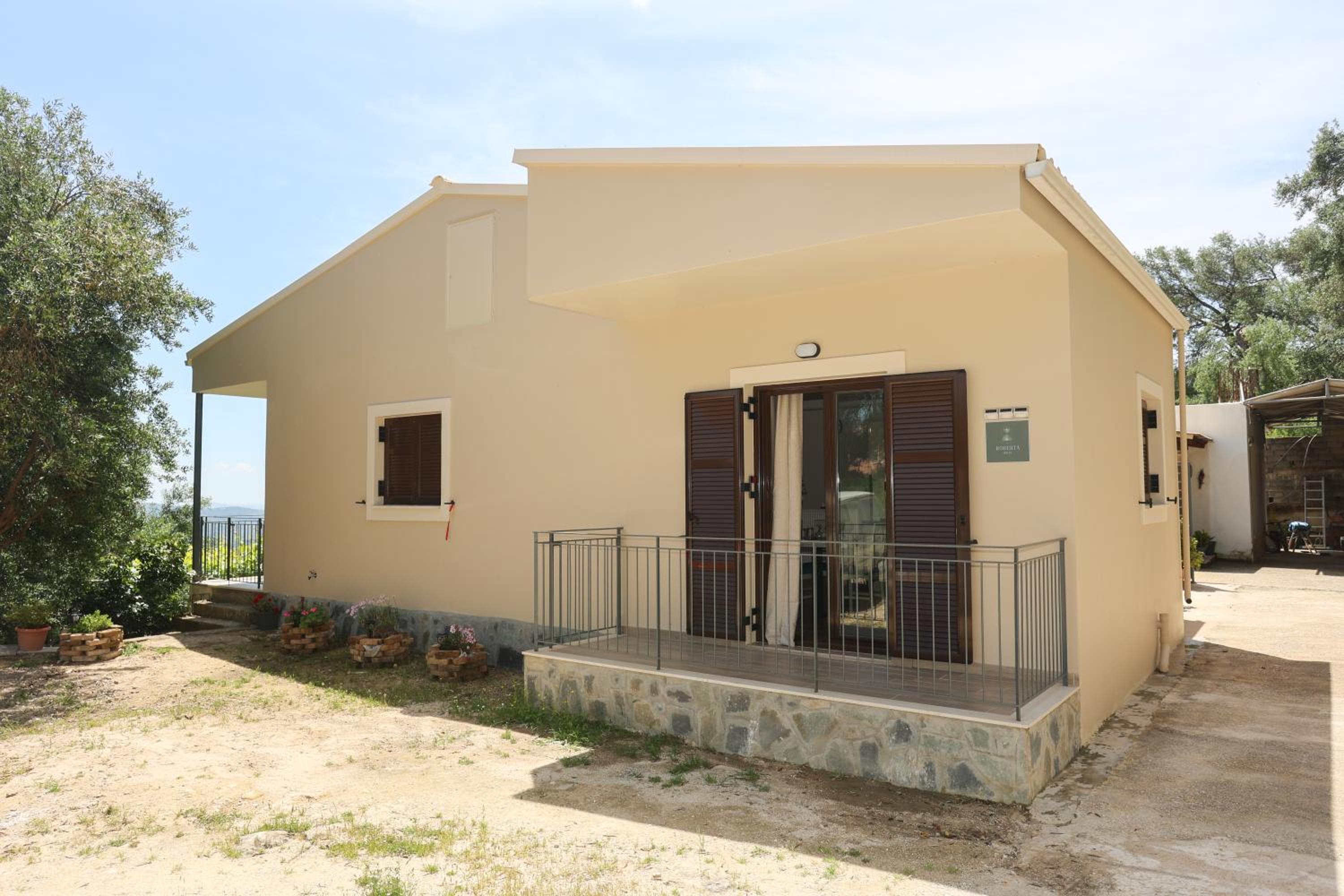 Roberta House