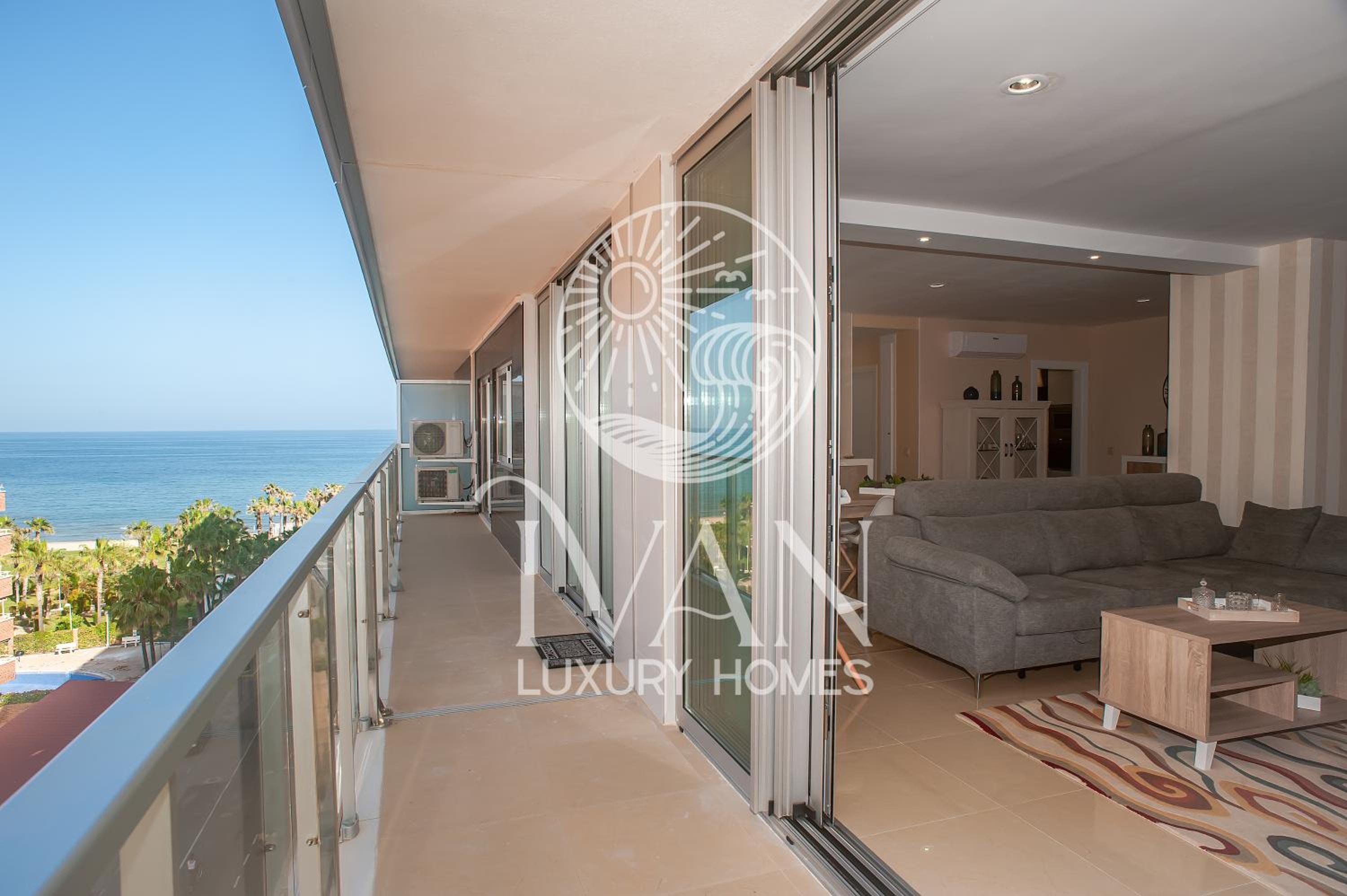 Casa Nala Ivan Luxury Homes 6ªPlta Norte 1ªLinea photo 1