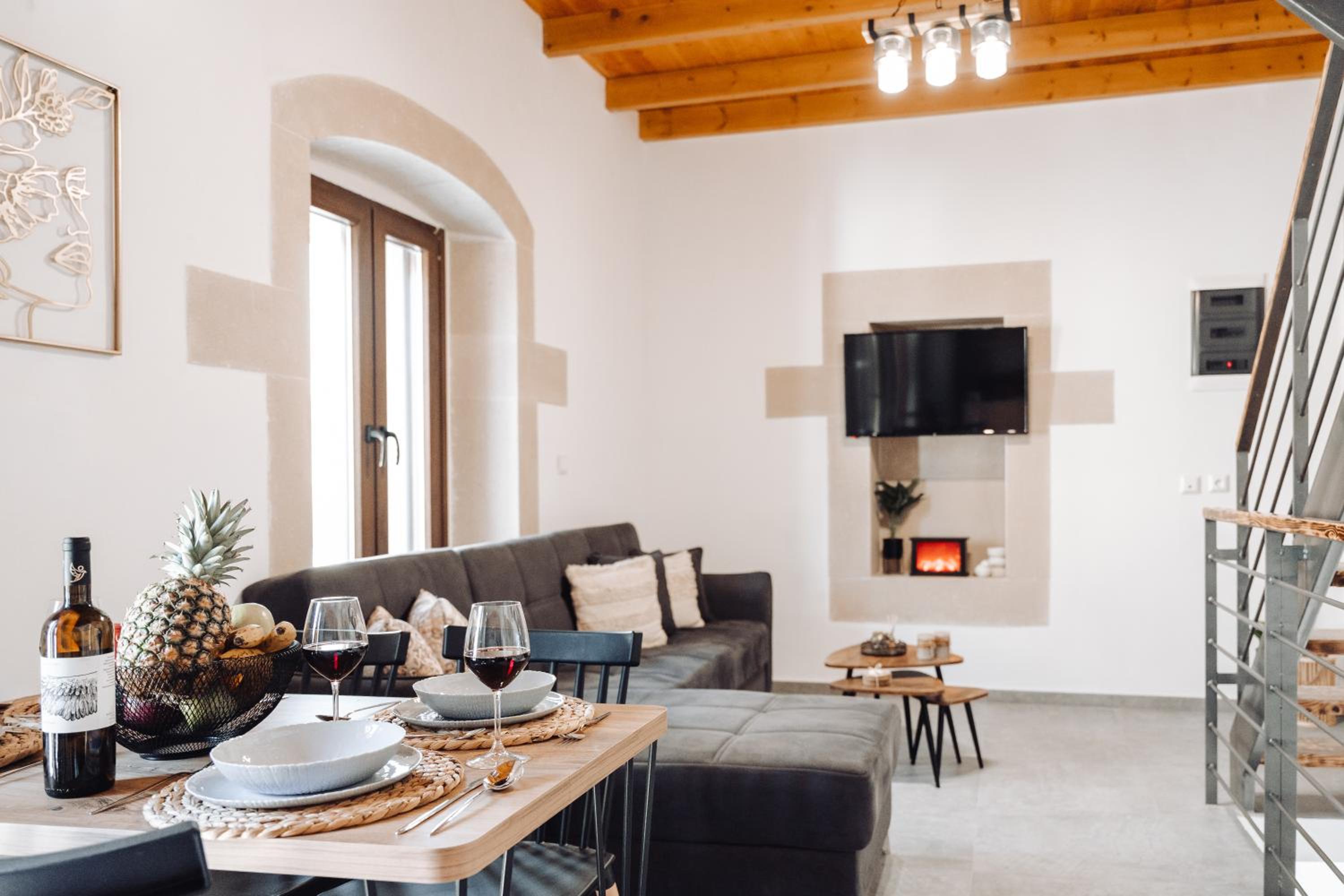 Achilleas cozy house