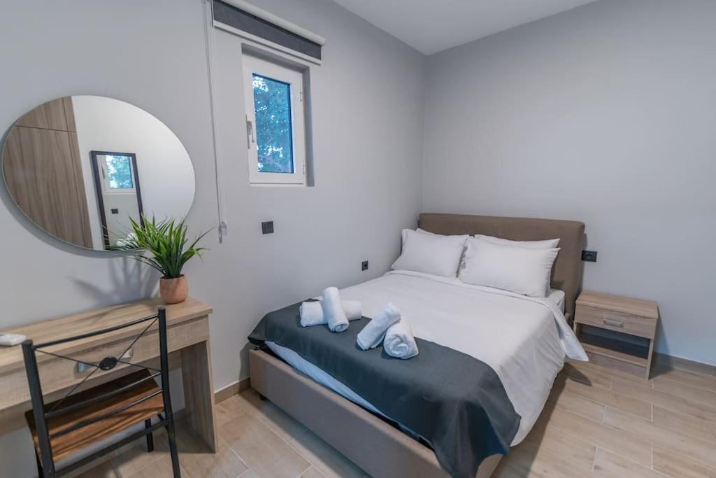 Aurora Apartment, Room 2 - Cozy, close to the beach view 2