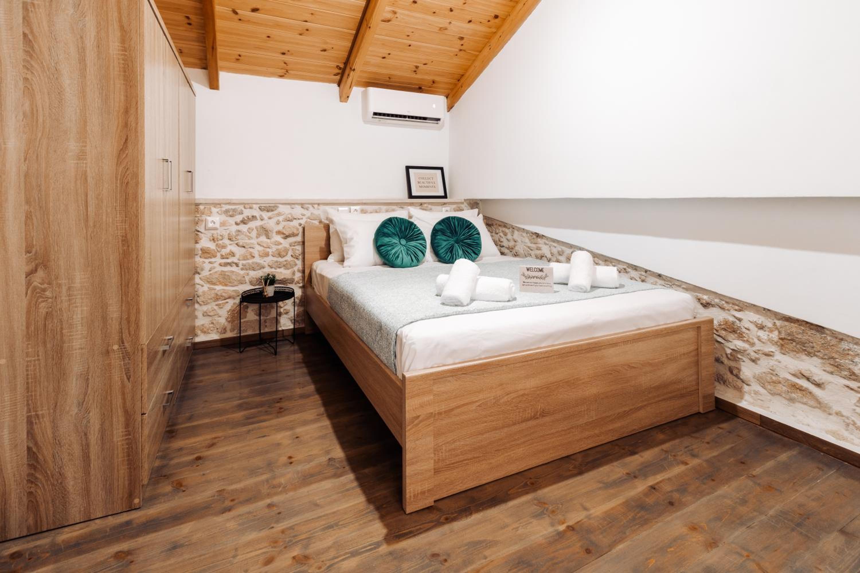 Achilleas cozy house