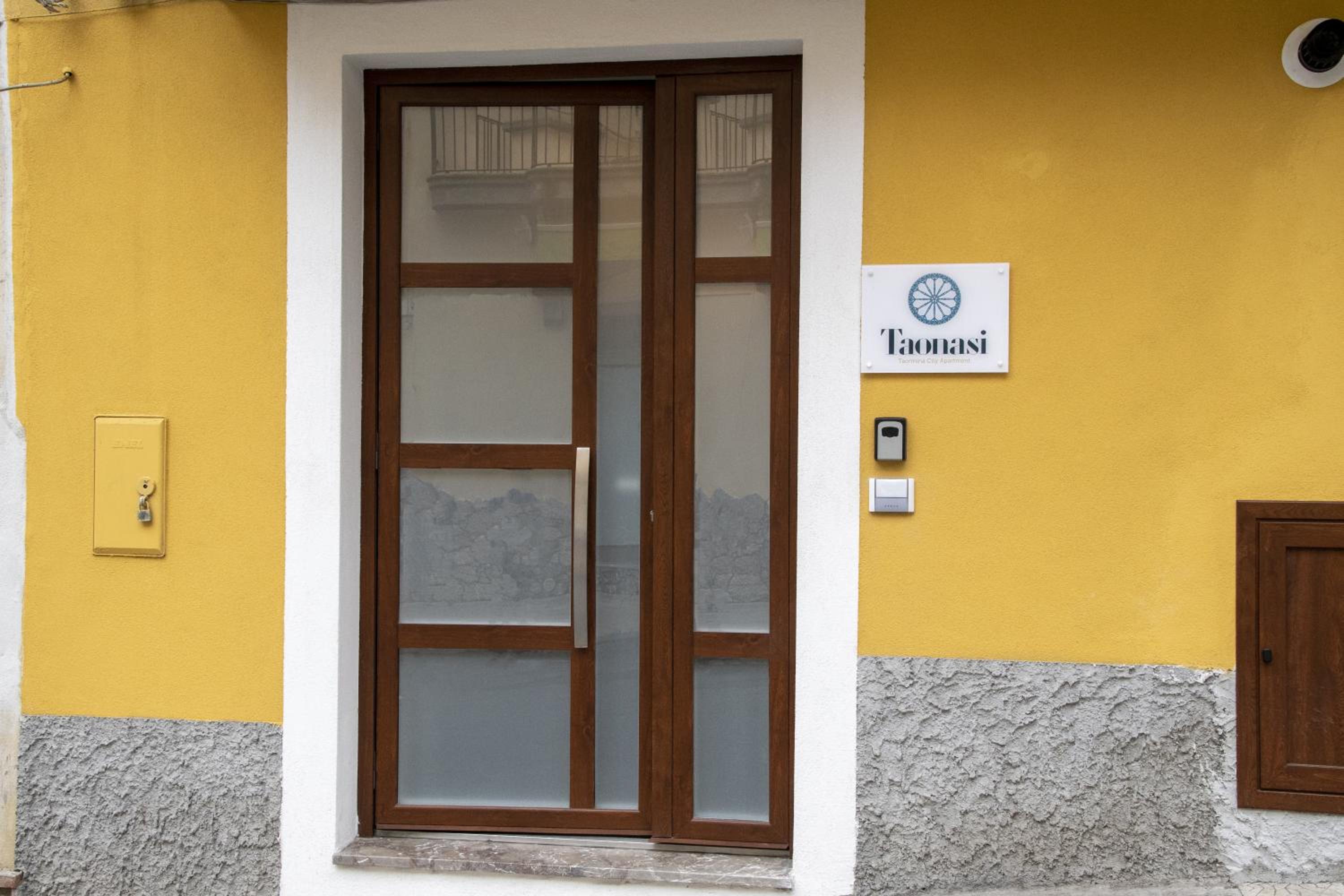 Taonasi Taormina City Apartment photo 5