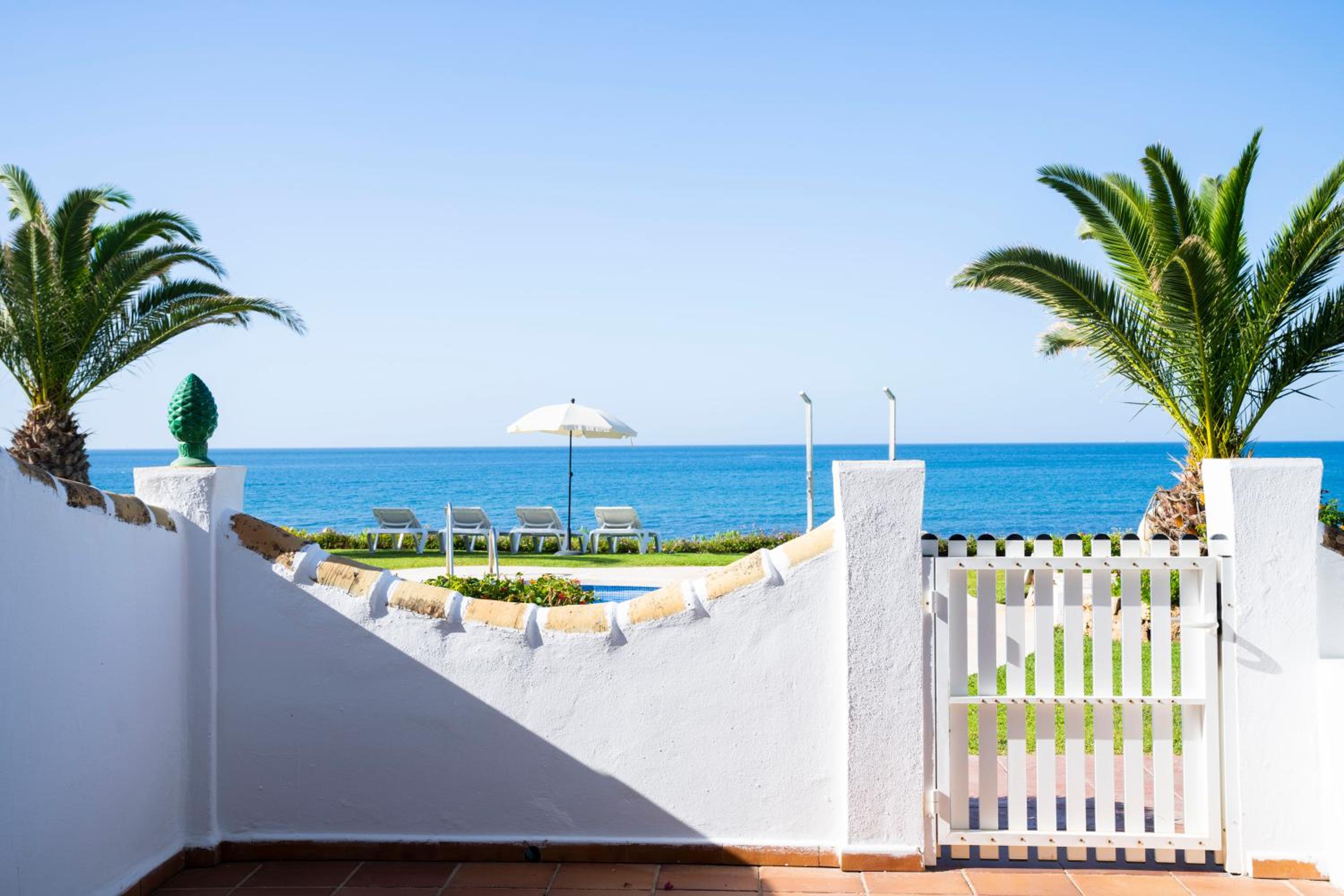Apartamento en Royal Beach - Playa de Calahonda view 2