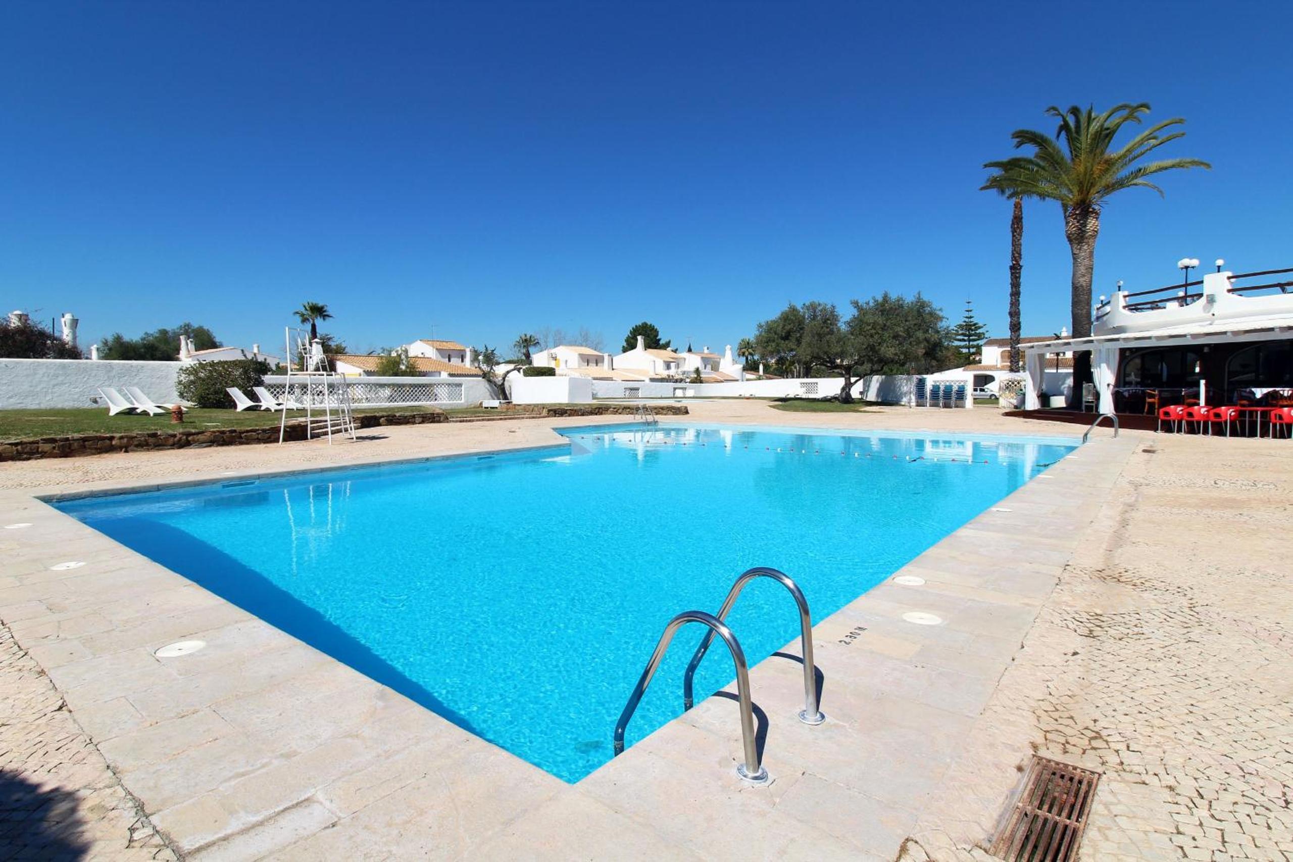 Villa Bougainvilla - Vilamoura - Pool - Free wifi - Air con view 4