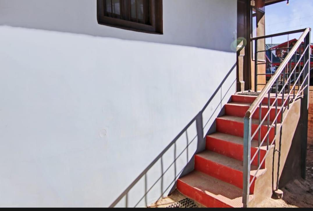 Deodar Homestay Dakbangla-kufri