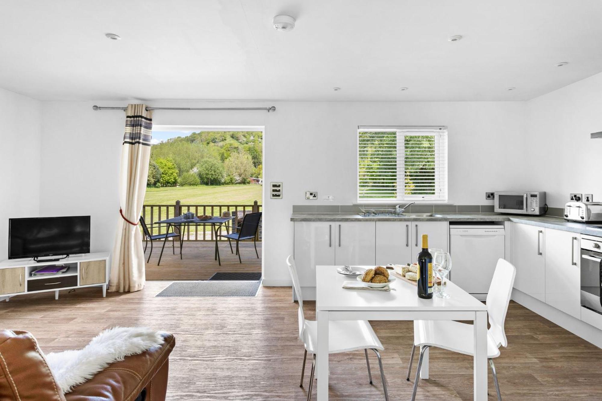 The Clover Lodge, Redlake Farm - Hot tub, BBQ, free parking view 3