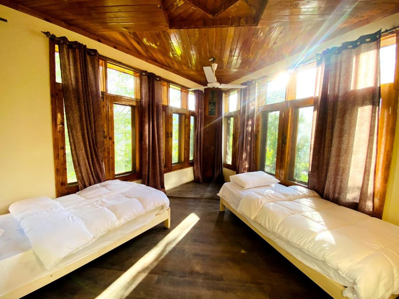 Manasau Resort view 3