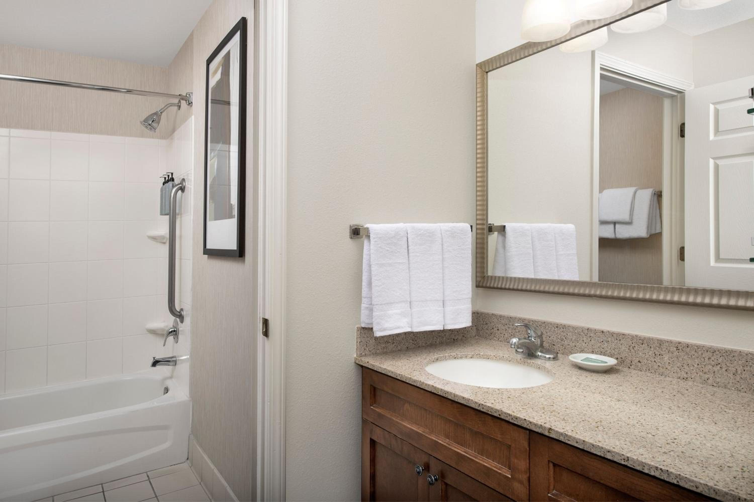 Chico Vacations - Residence Inn Chico - Property Image 9