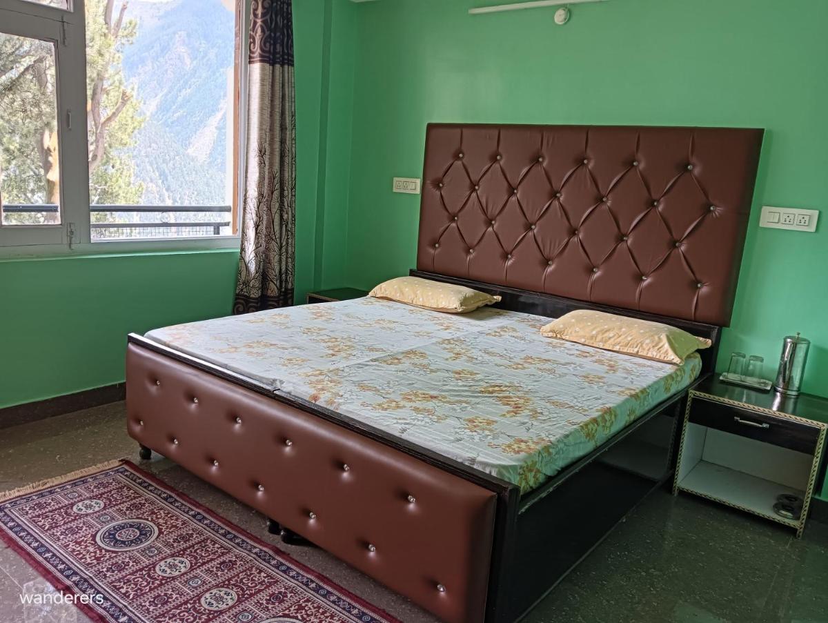 Wanderers Homestay -All mountain facing rooms