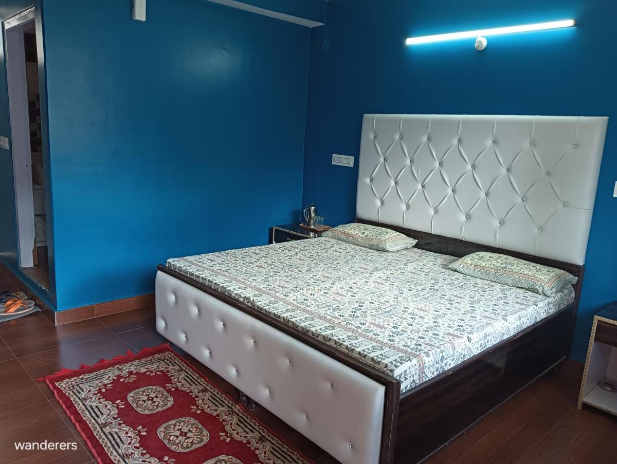 Wanderers Homestay -All mountain facing rooms