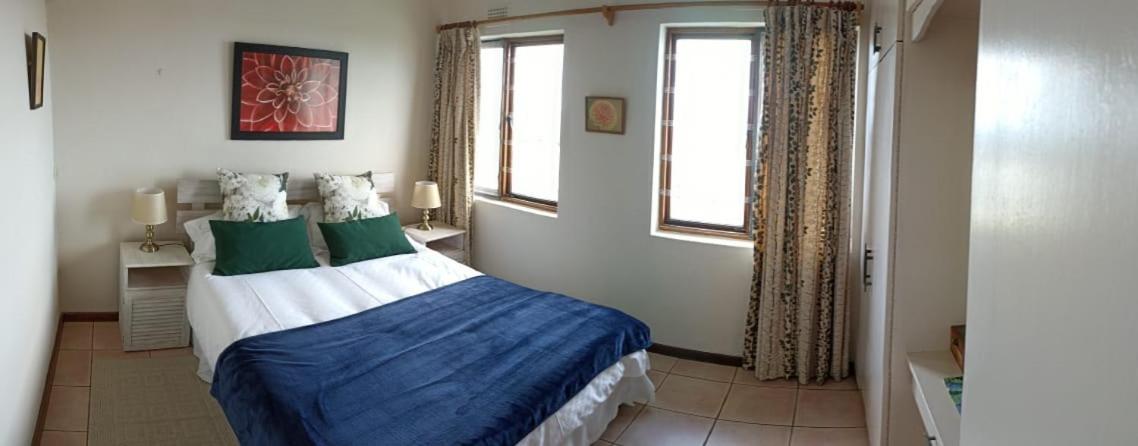 Uninterrupted sea views - and electricity backup! view 3