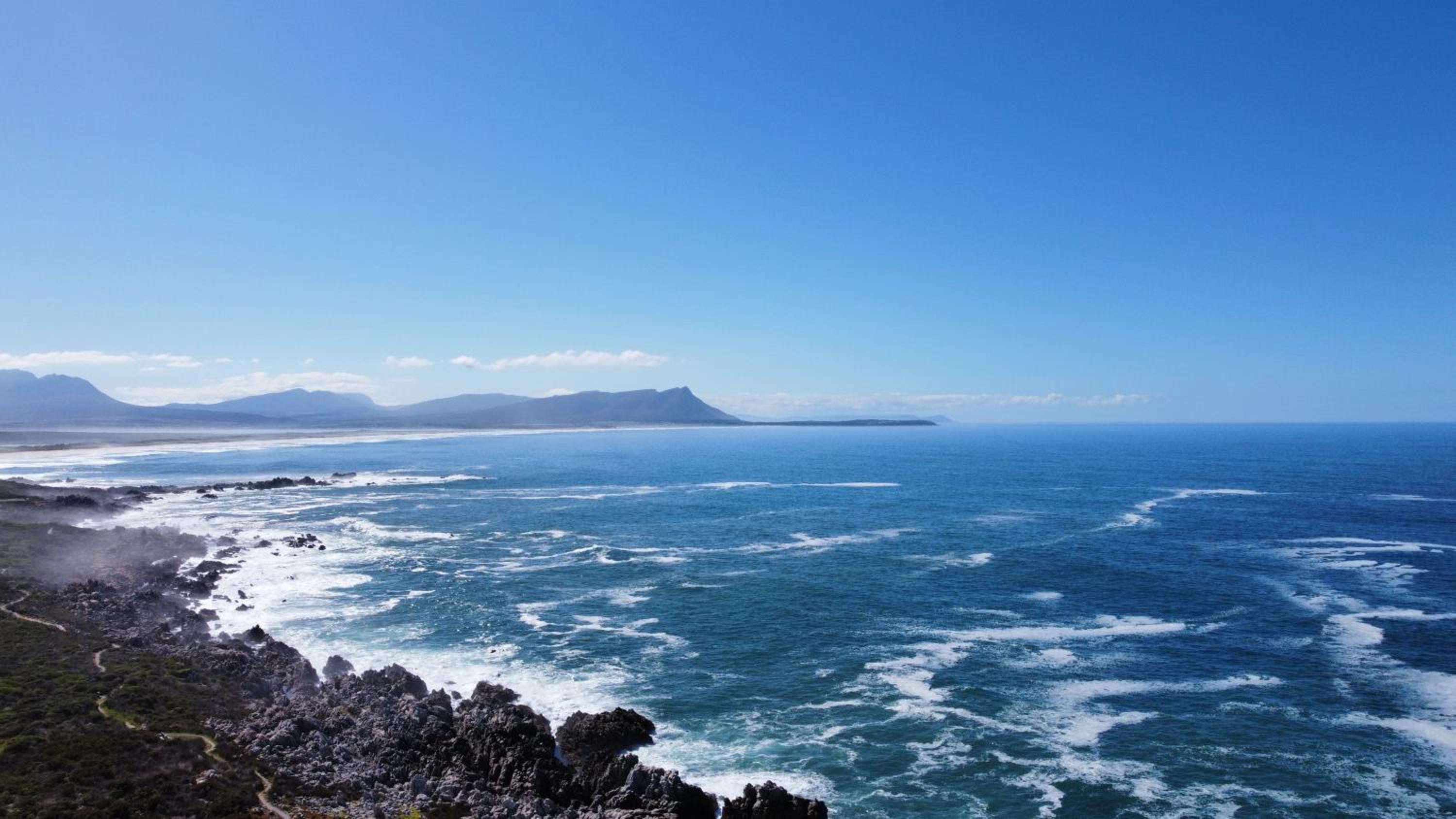Uninterrupted sea views - and electricity backup! view 4