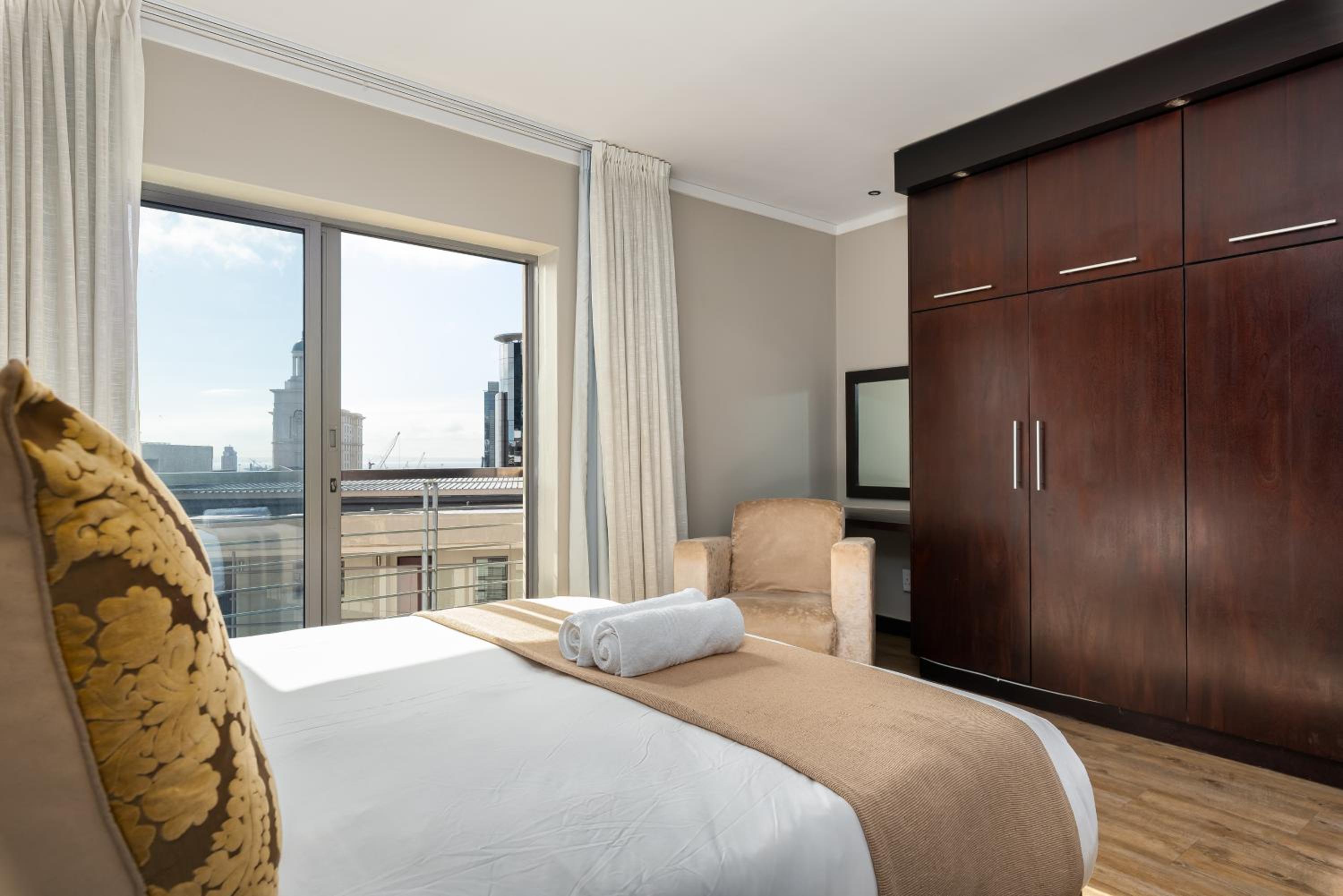 Icon Apartments