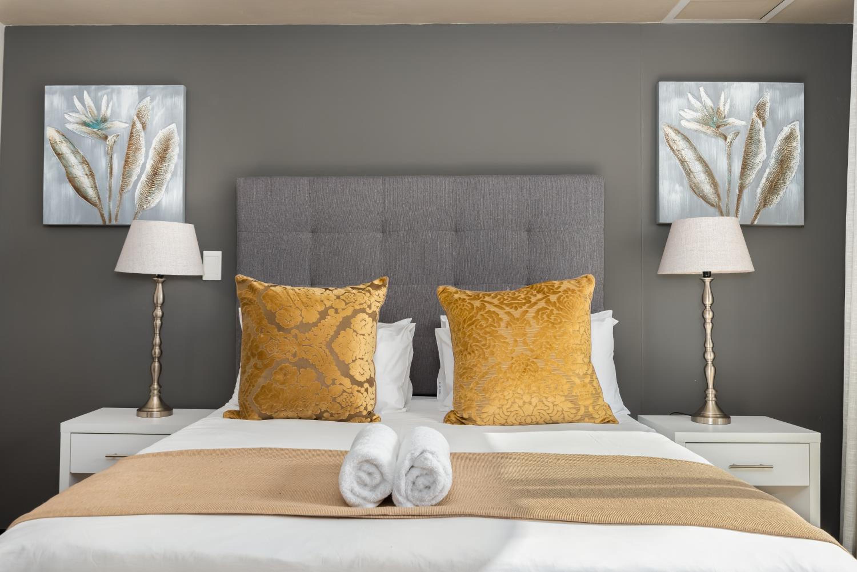 Icon Apartments