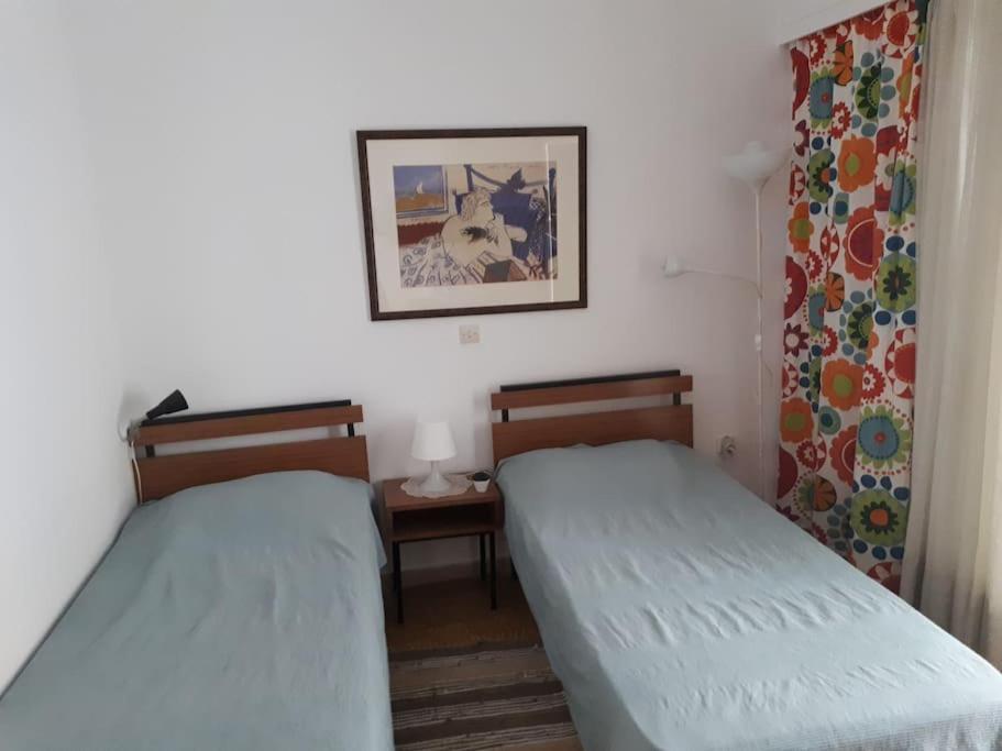 Cozy Seaside Apartment Loutraki