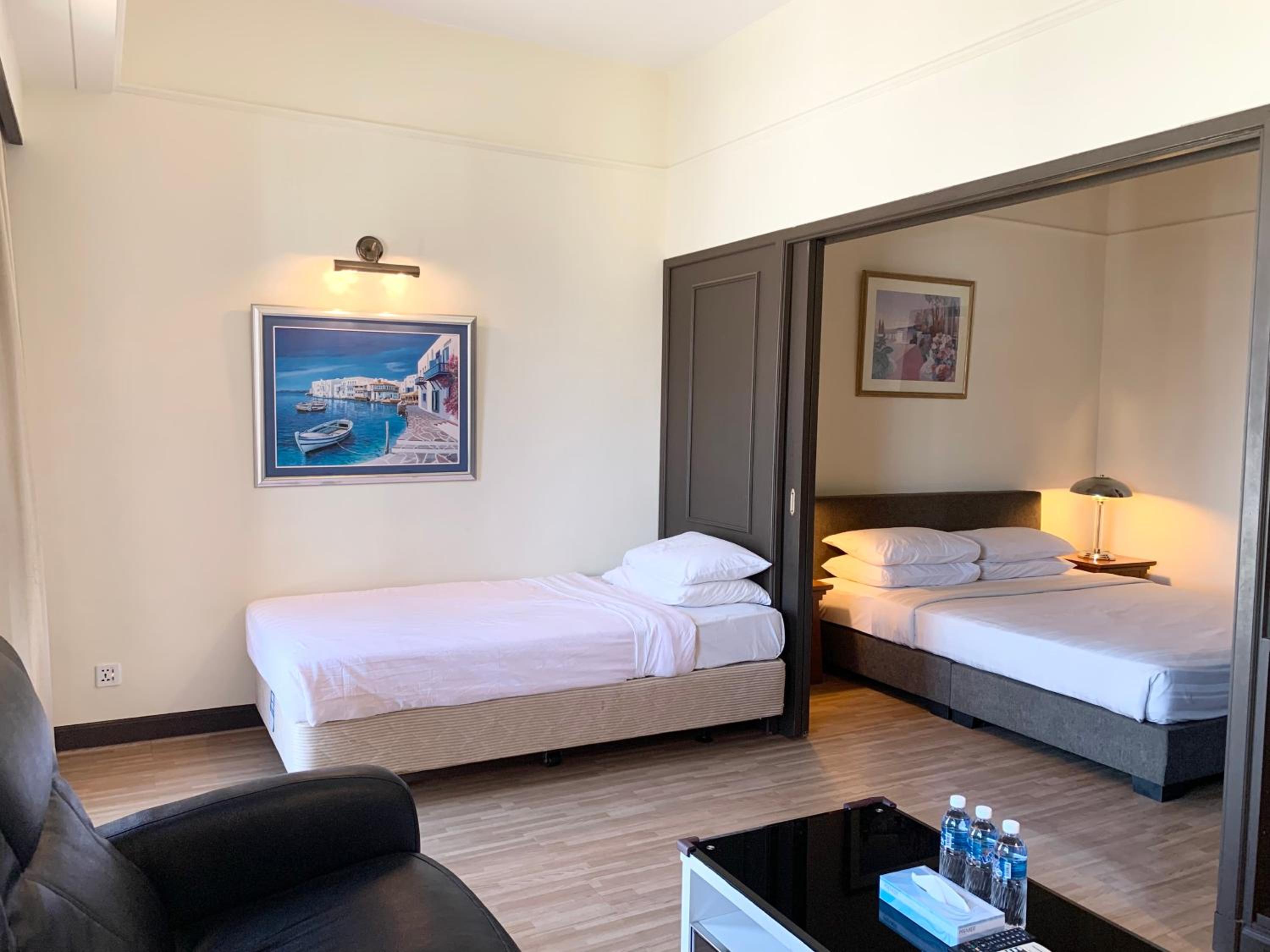 Quill Residence Service Suites By Low