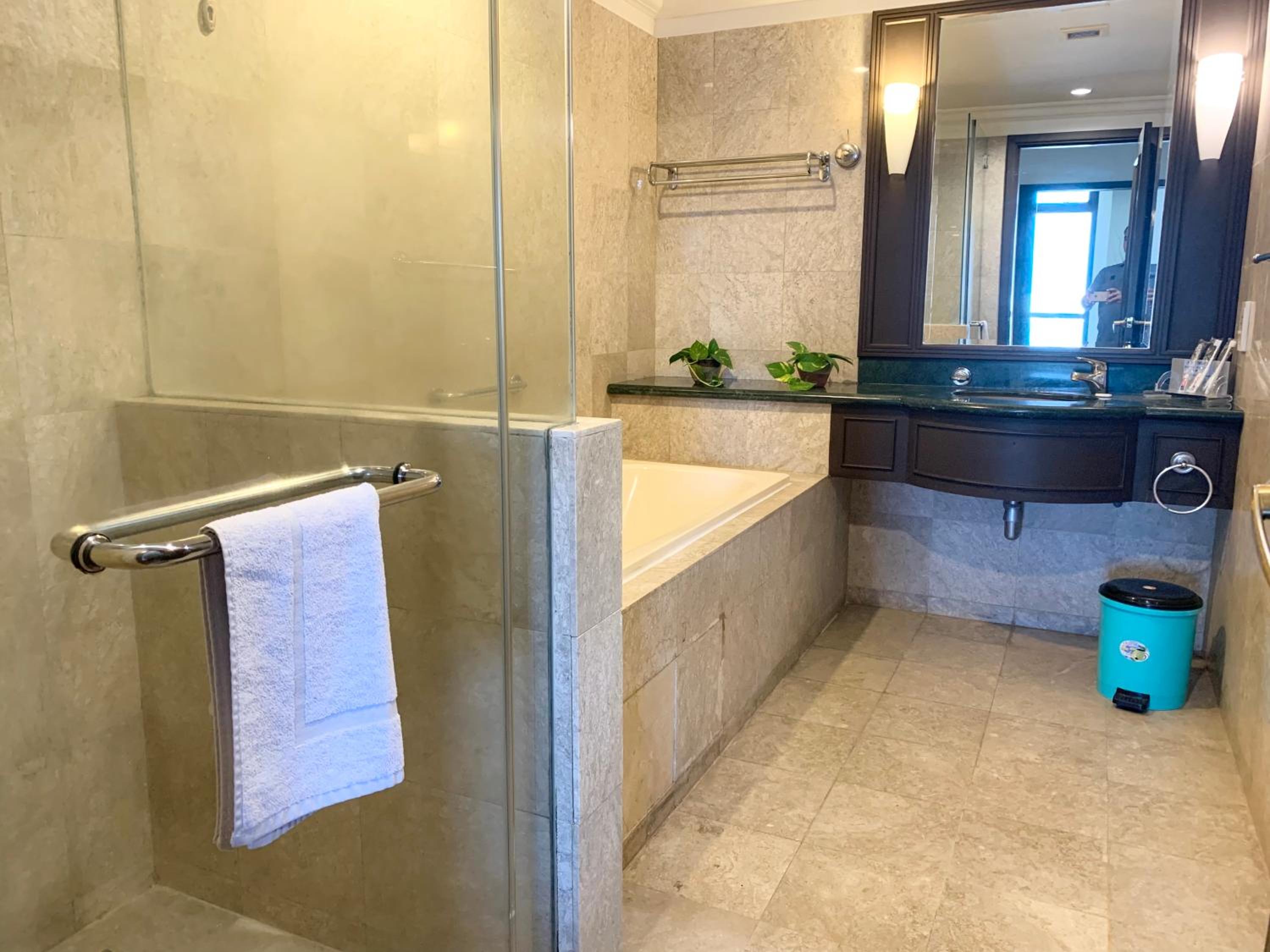 Quill Residence Service Suites By Low