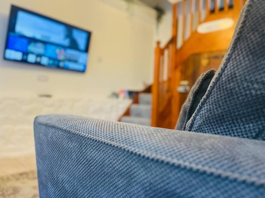 Charming Brecon Beacons Cottage with Parking