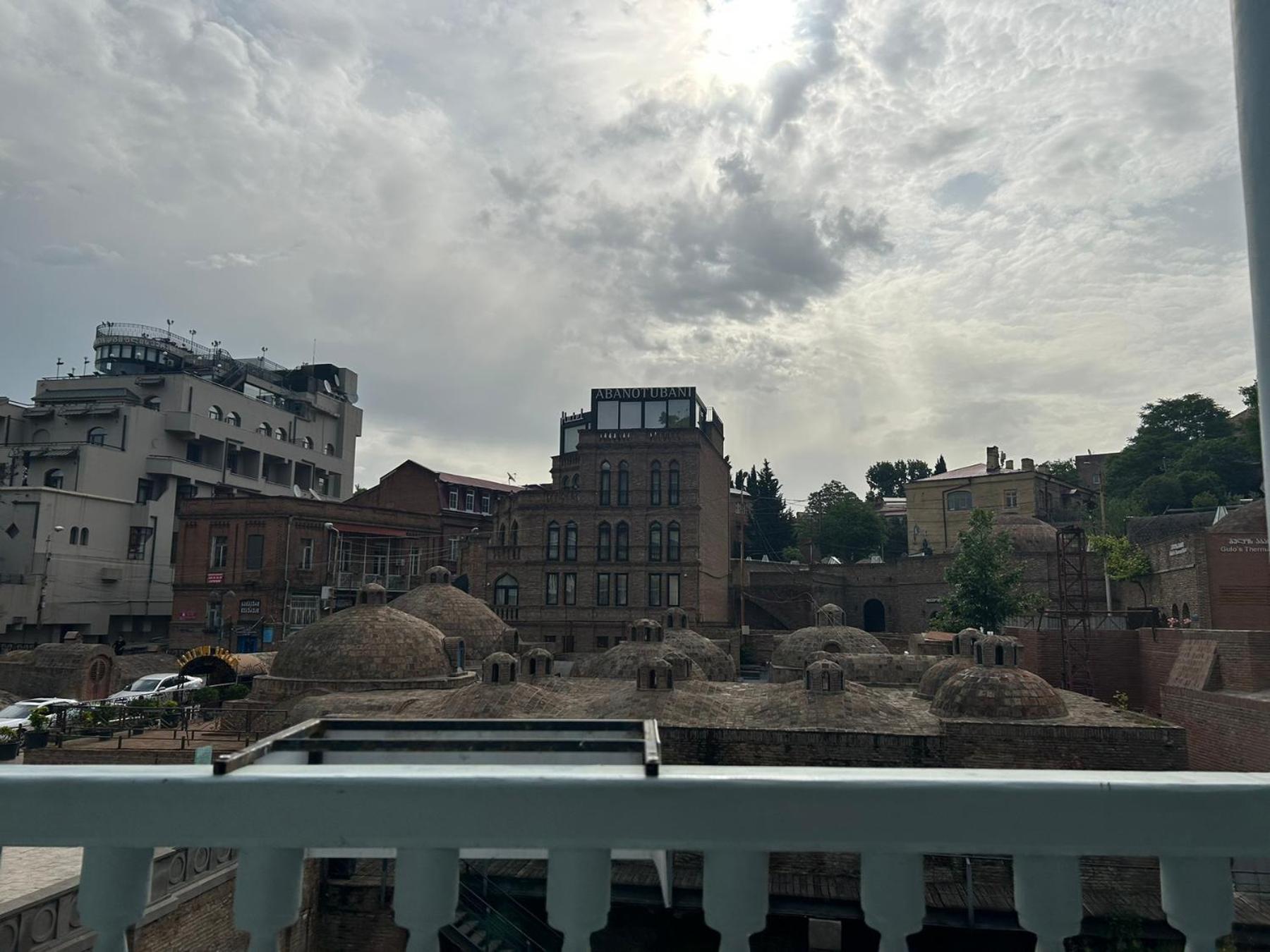 Apartment in historical district of Tbilisi view 3