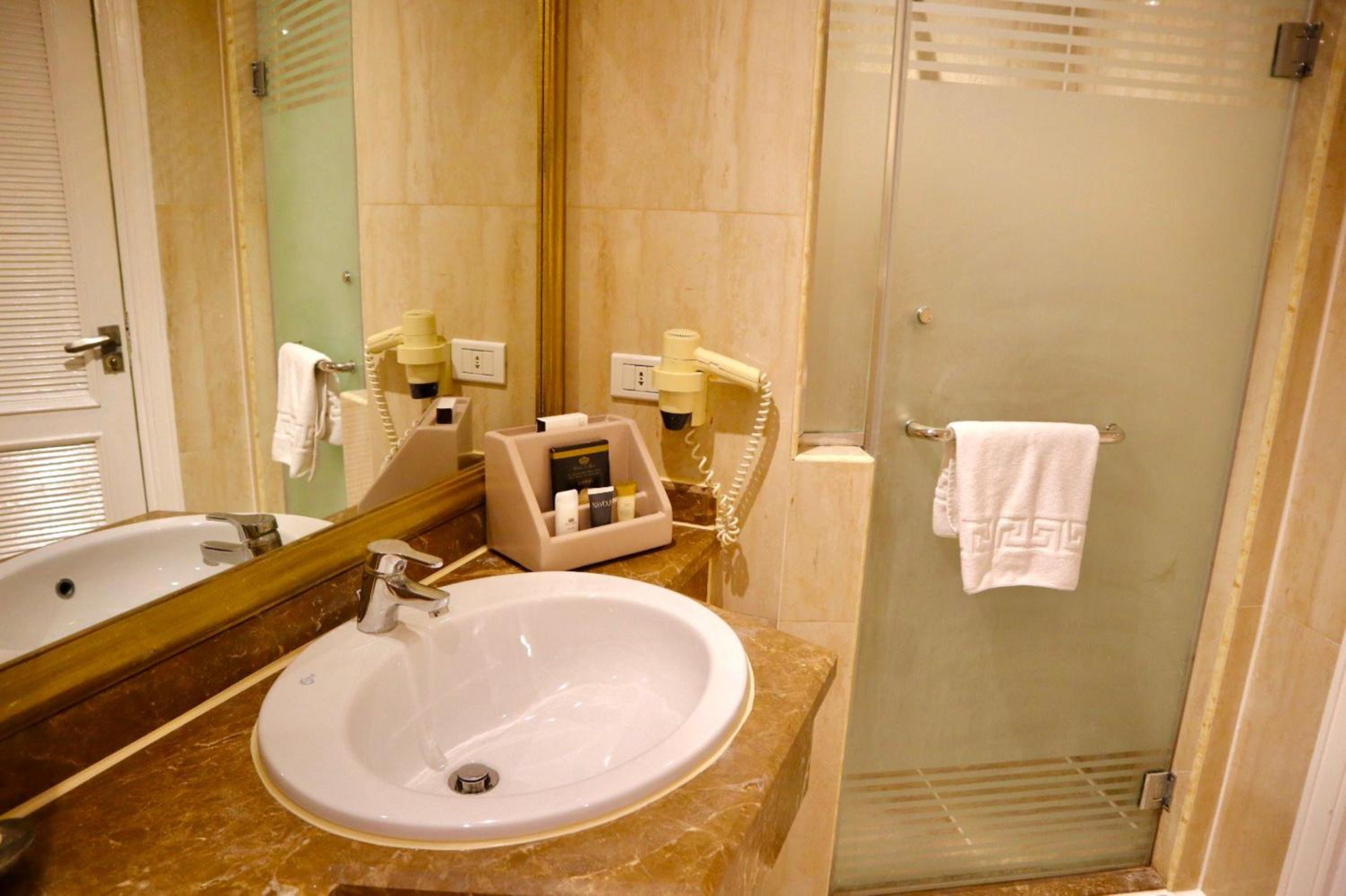 Paradise Inn Beach Resort — photo 106