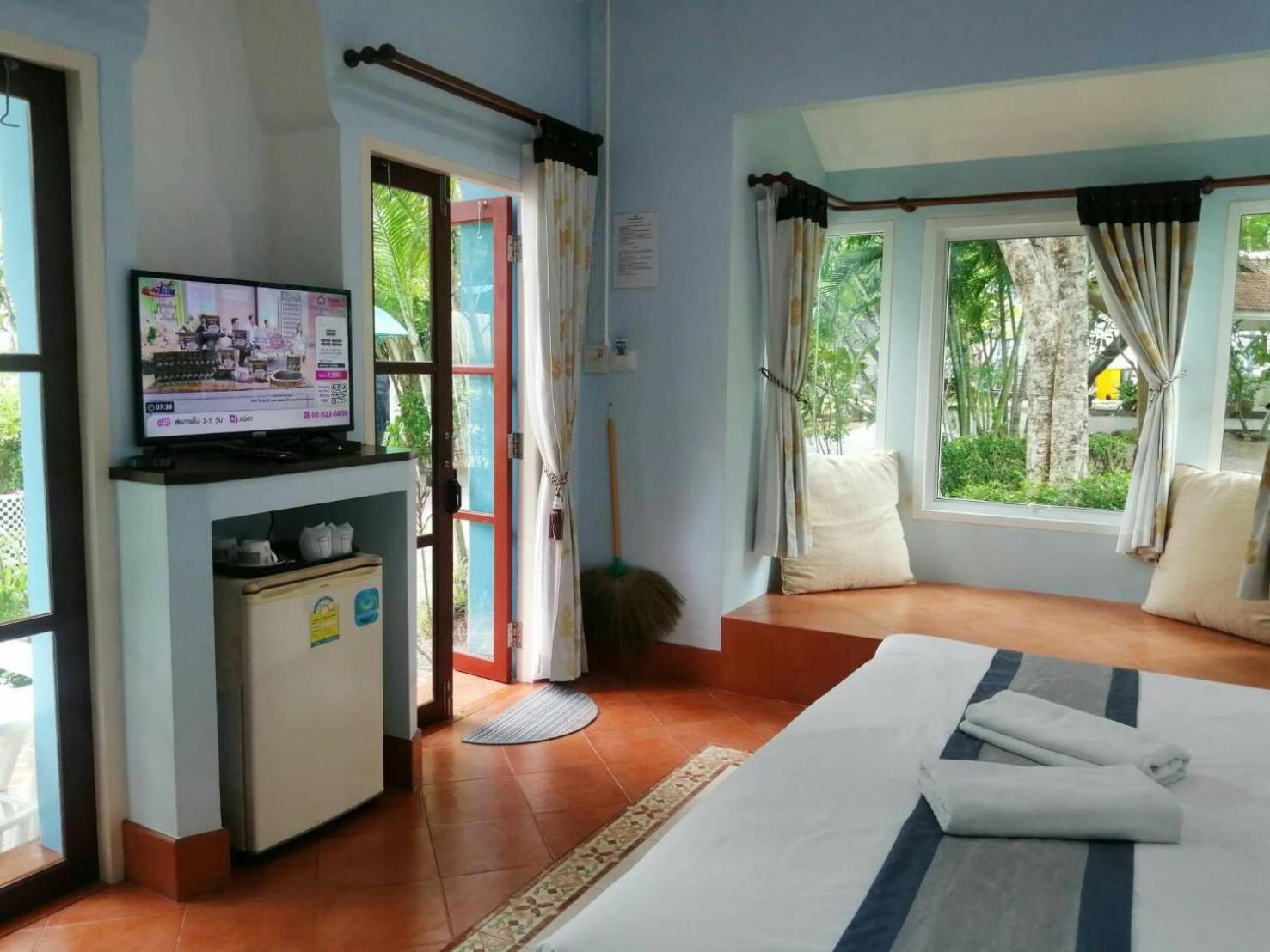 Baanmontra Beach Resort - Bankrut