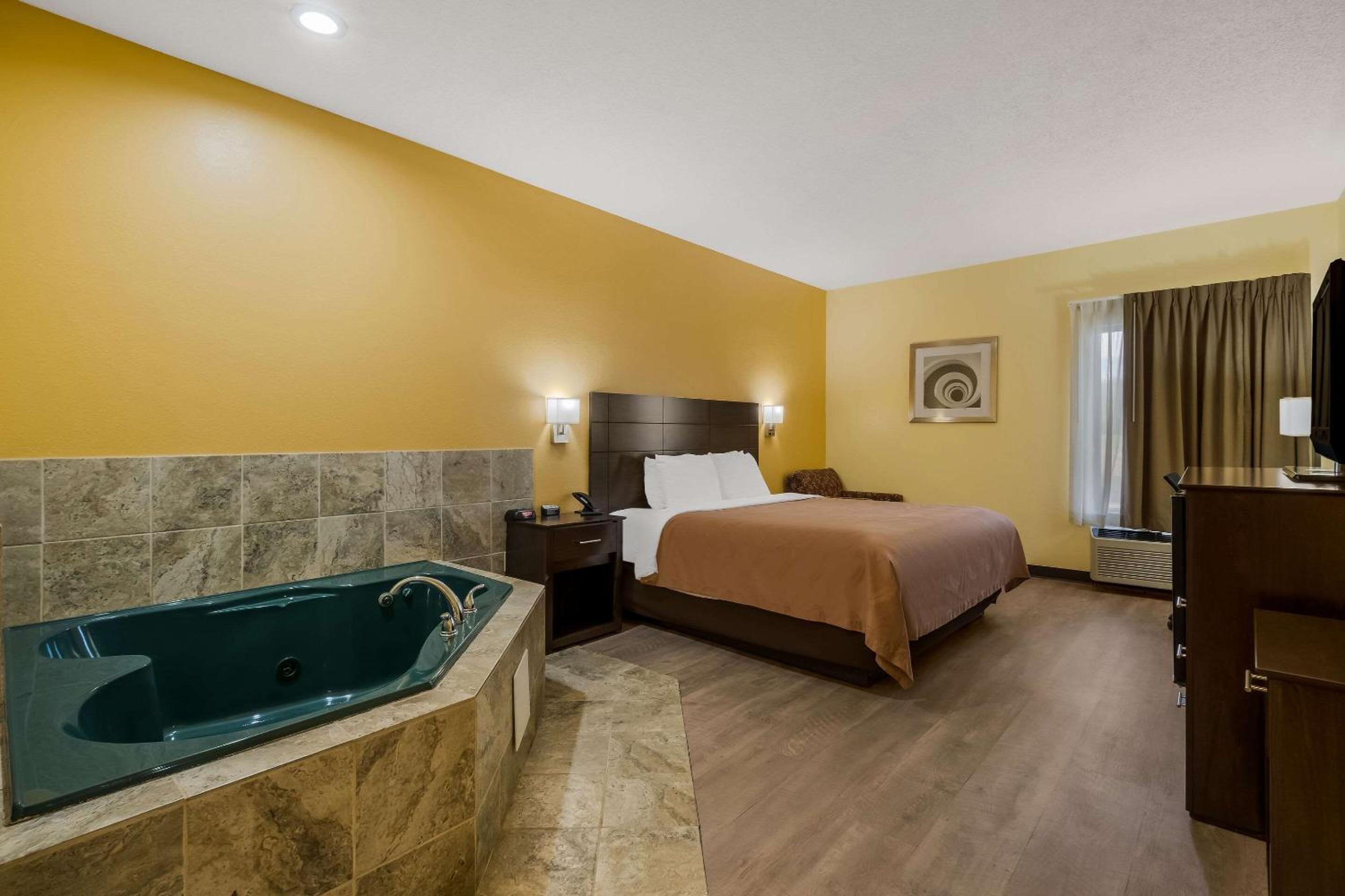 Quality Inn Jefferson at I-85