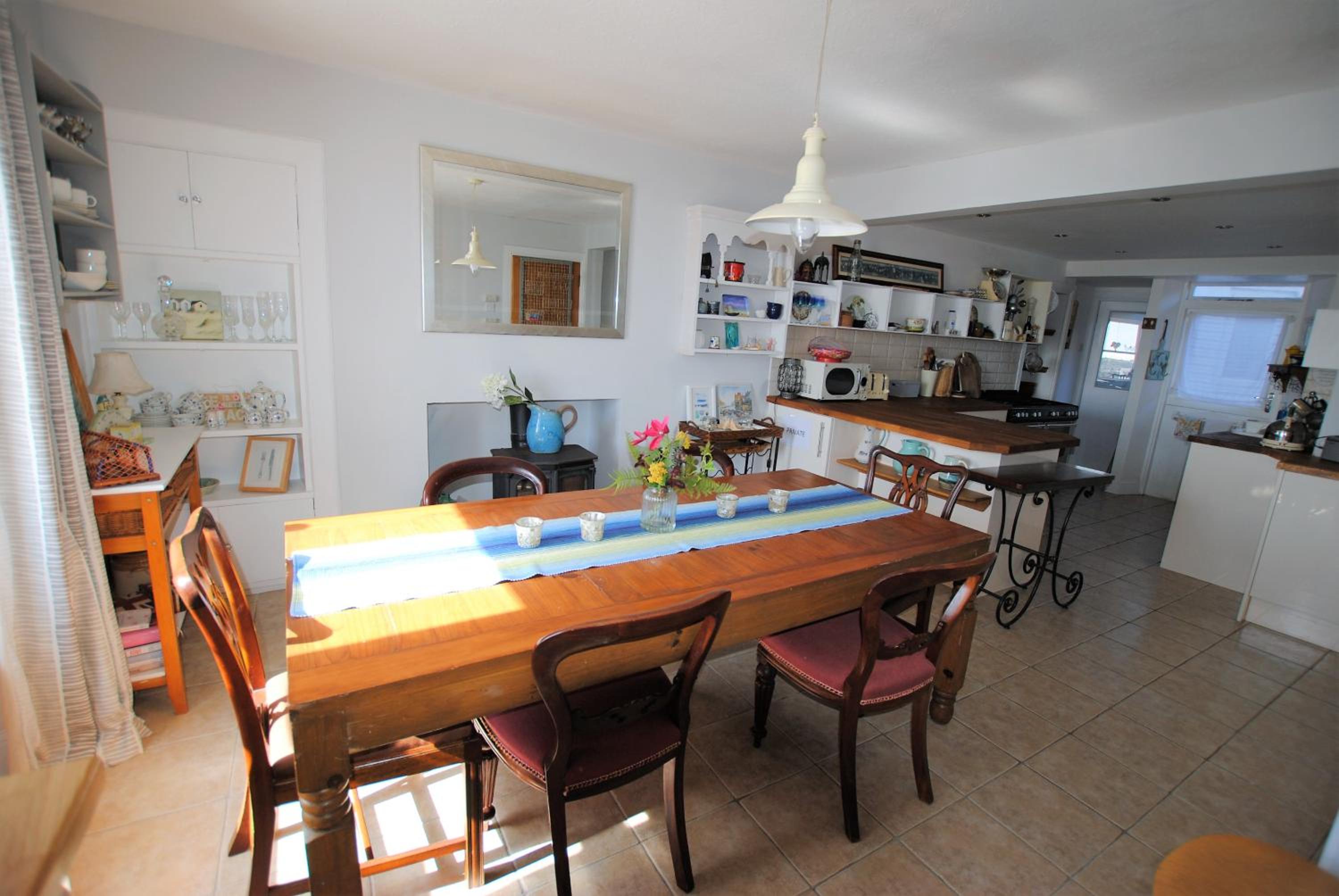Westshore House- fabulous waterfront home Fife view 5