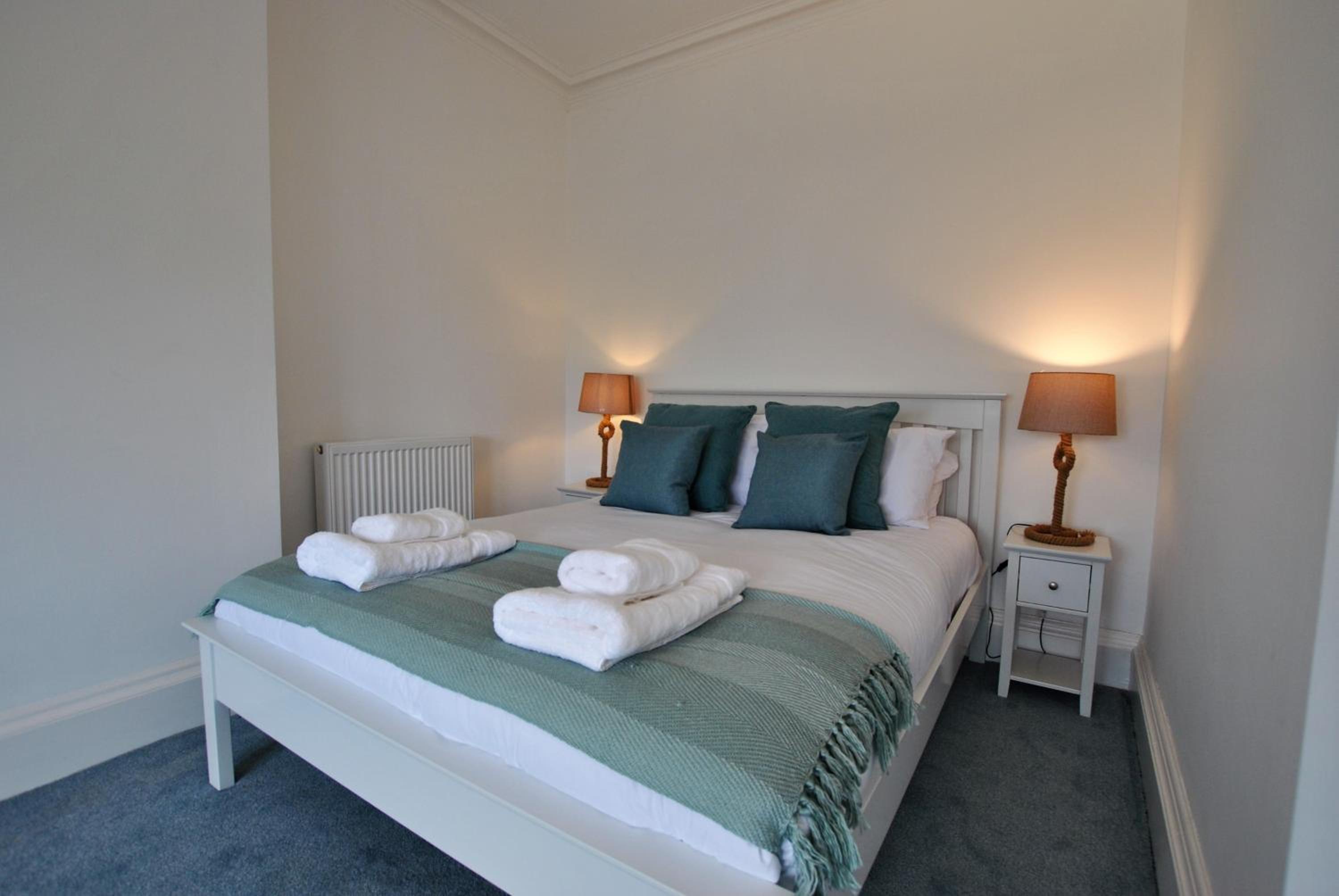 Creel Cottage- stylish cottage near the sea view 2