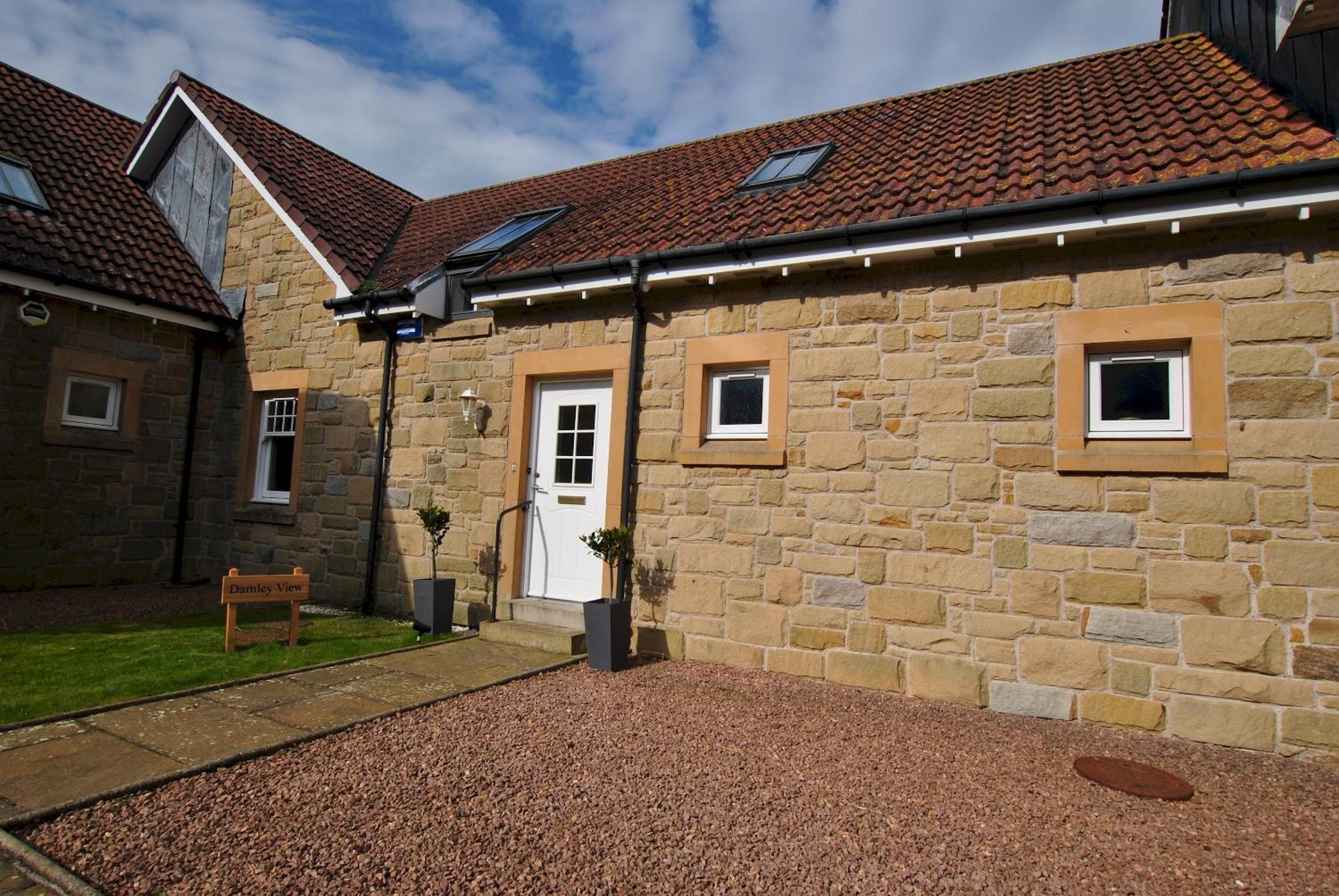Darnley View- spacious countryside retreat