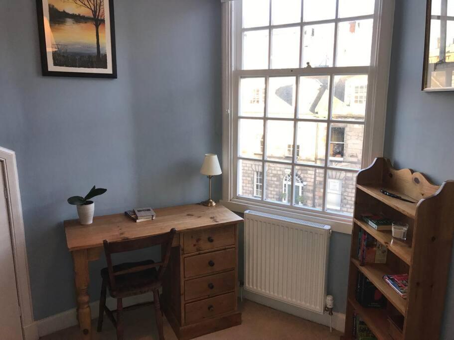 Fabulous Central New Town Flat view 3